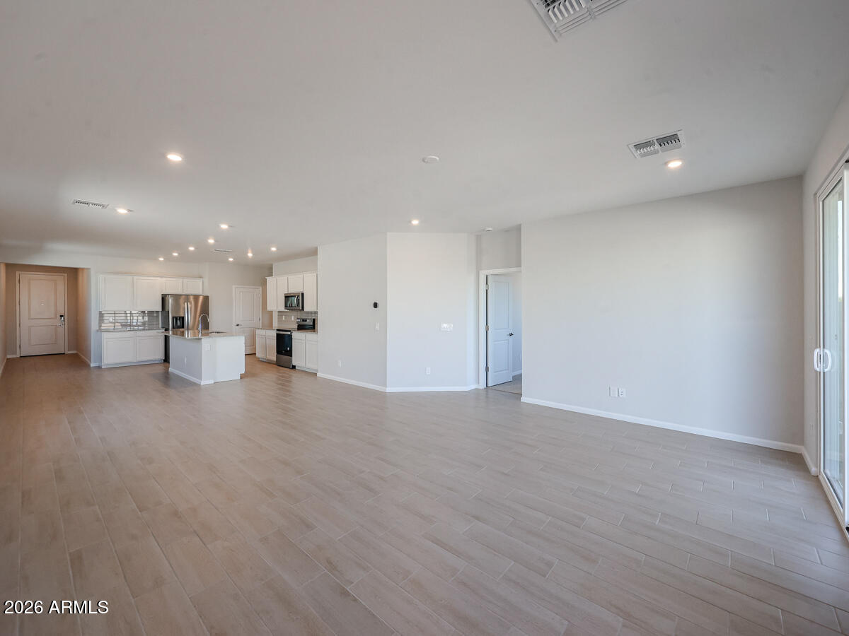 18166 W CALLE LEJOS --