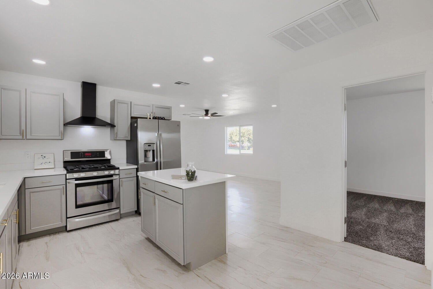 5703 W Sells Drive