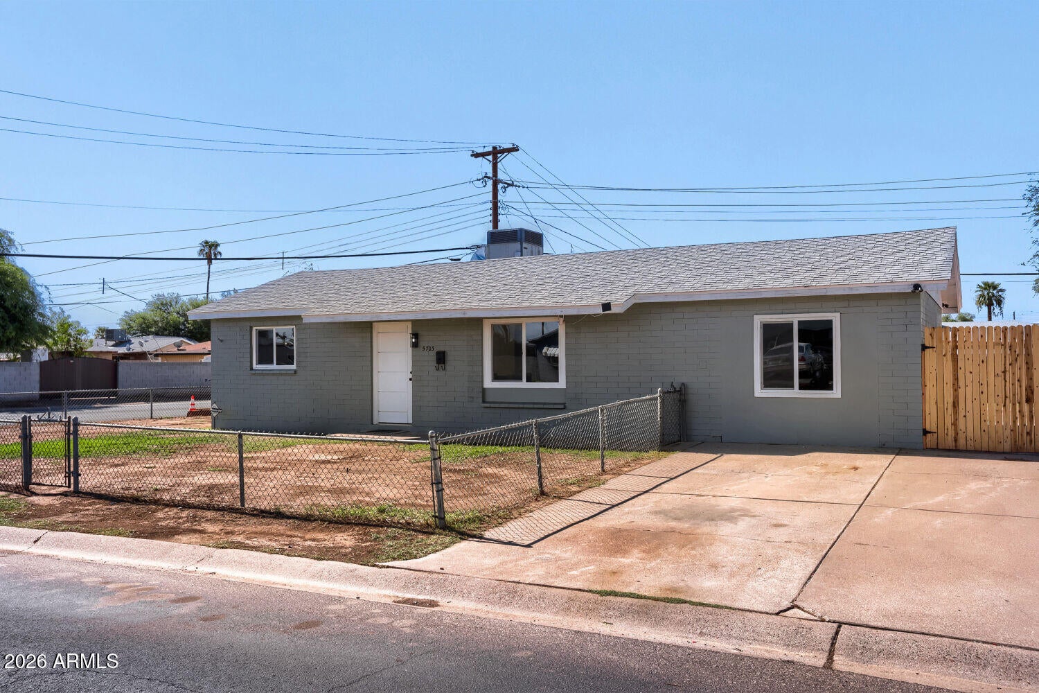5703 W Sells Drive