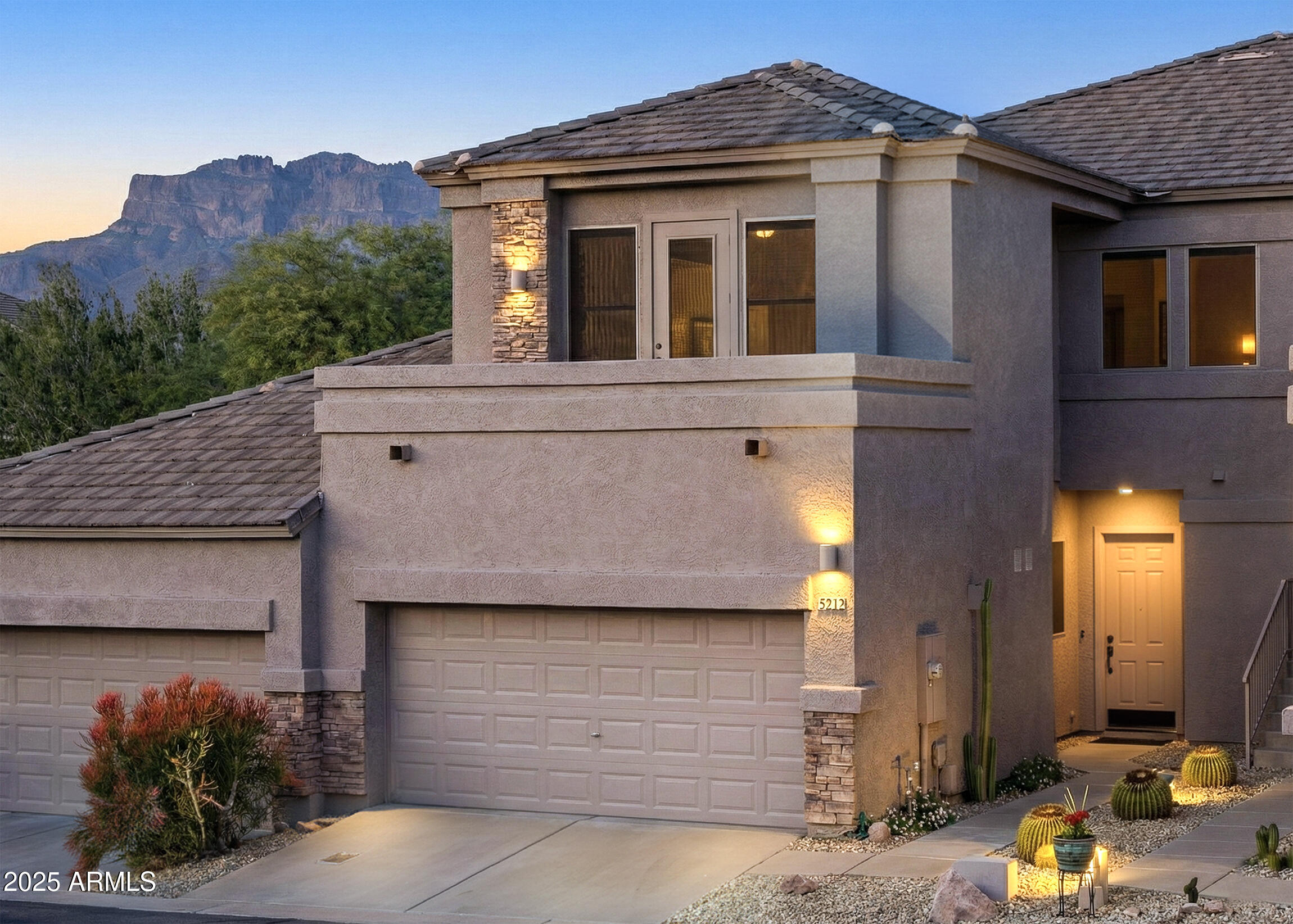 5213 S Overlook Trail