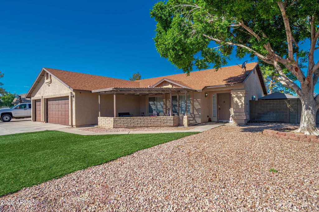 Photo of 6176 N 89th Avenue, Glendale, AZ 85305 (MLS # 6924082)