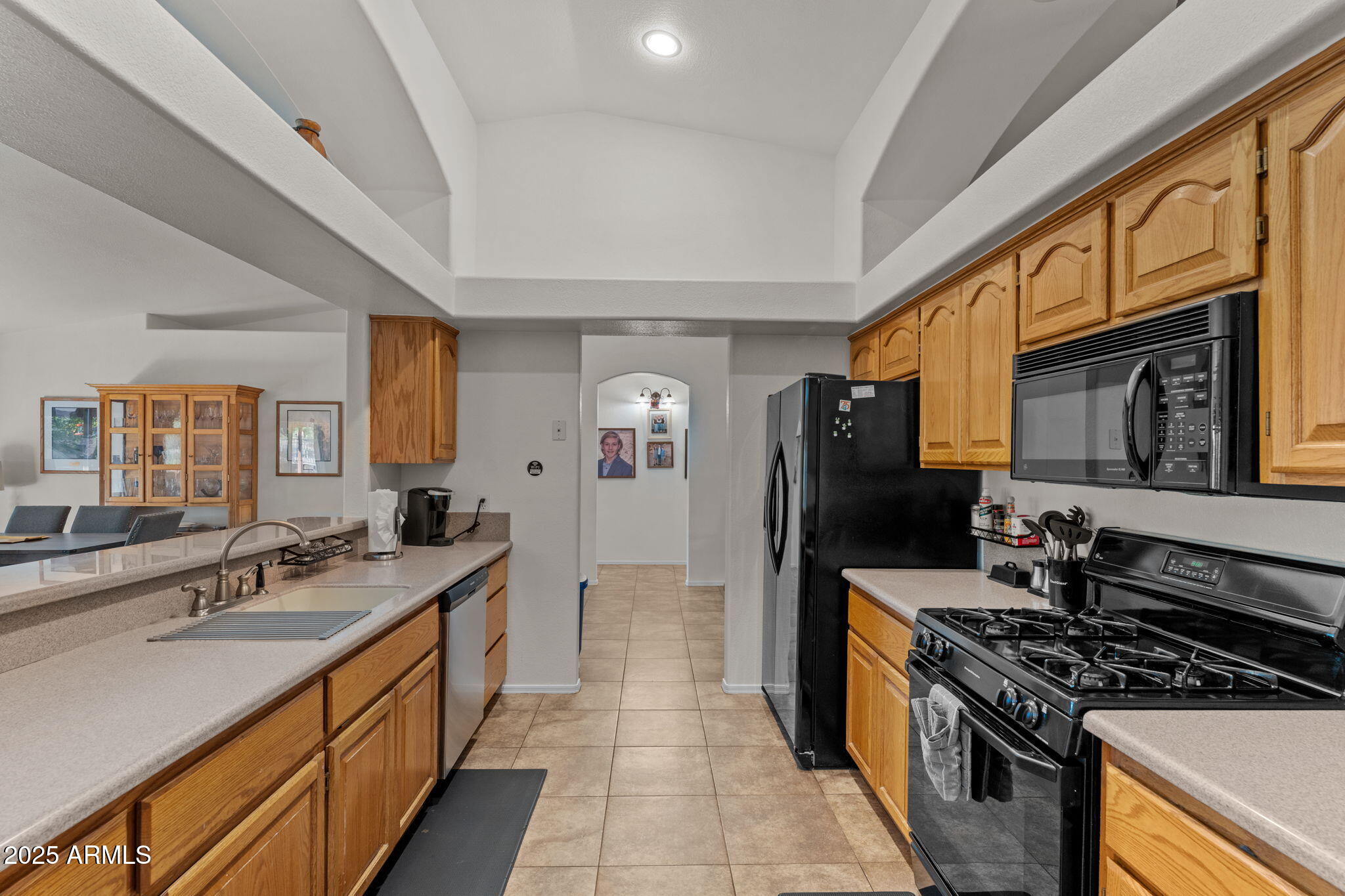 880 W SANTA FE Drive