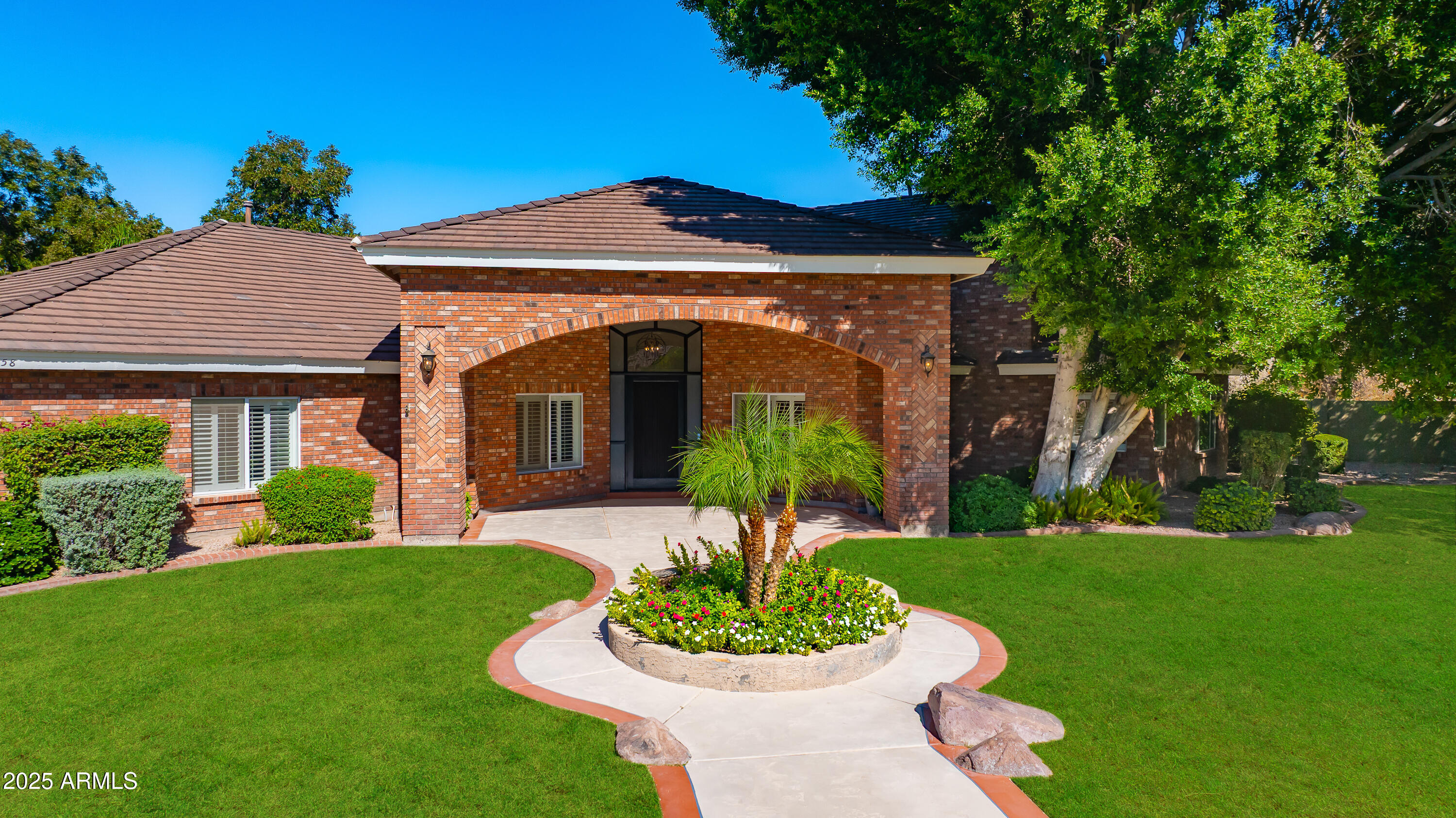 3958 E JUNIPER Circle