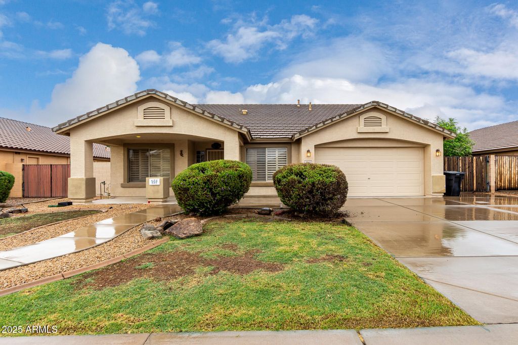 Photo of 3860 E Thornton Avenue, Gilbert, AZ 85297 (MLS # 6949824)