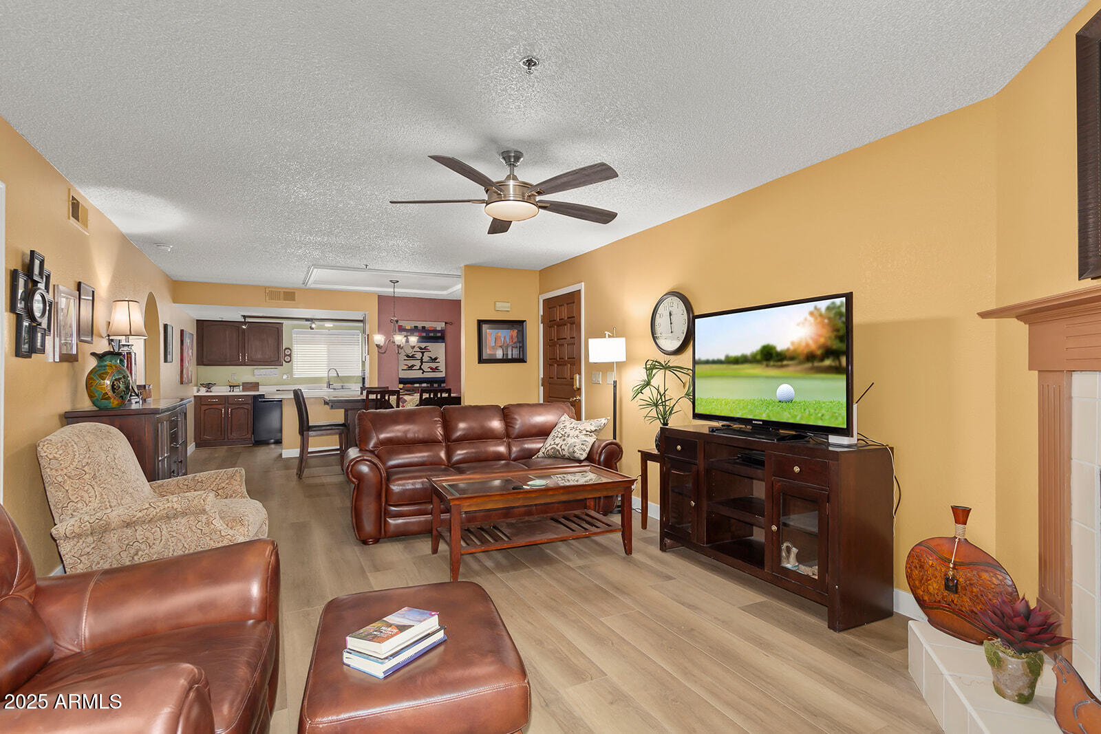 3031 N CIVIC CENTER Plaza 146