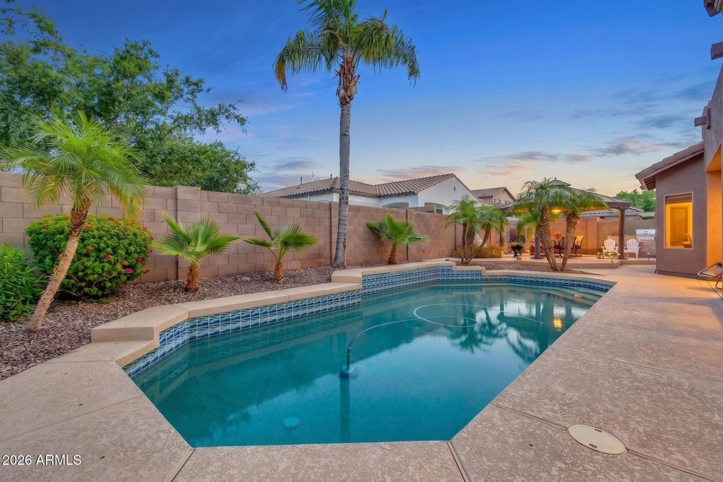 Photo of 1929 S Cole Drive, Gilbert, AZ 85295 (MLS # 7020096)