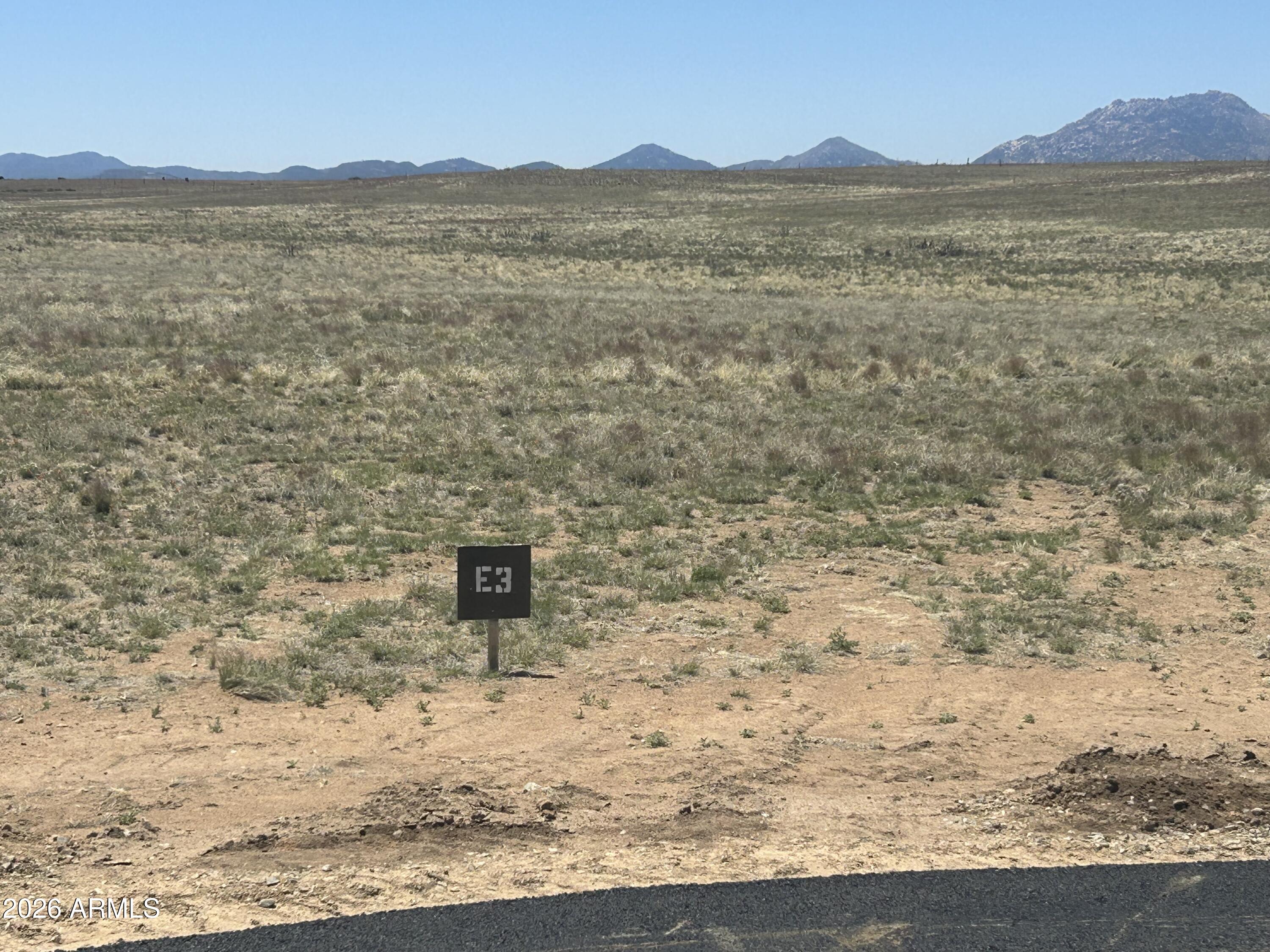 42 E-3 Smoked Oak Circle -- 42 E-3