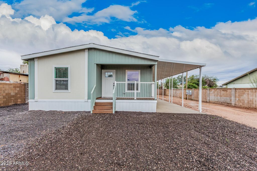 Photo of 11441 E 4th Avenue, Apache Junction, AZ 85120 (MLS # 6949627)