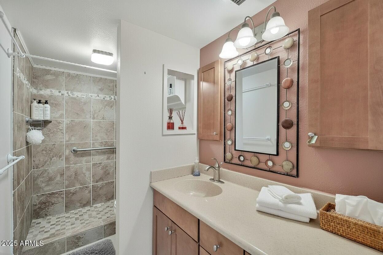 4727 E LAFAYETTE Boulevard 322