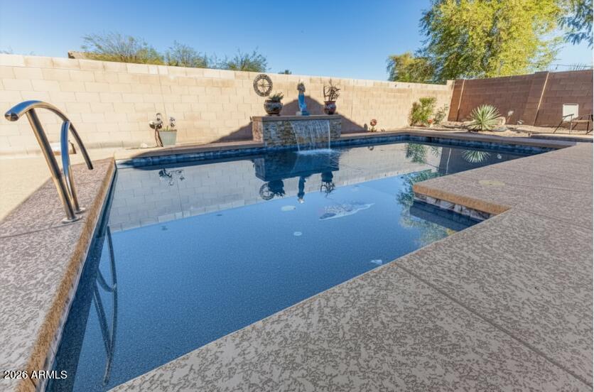 7327 S 253RD Drive