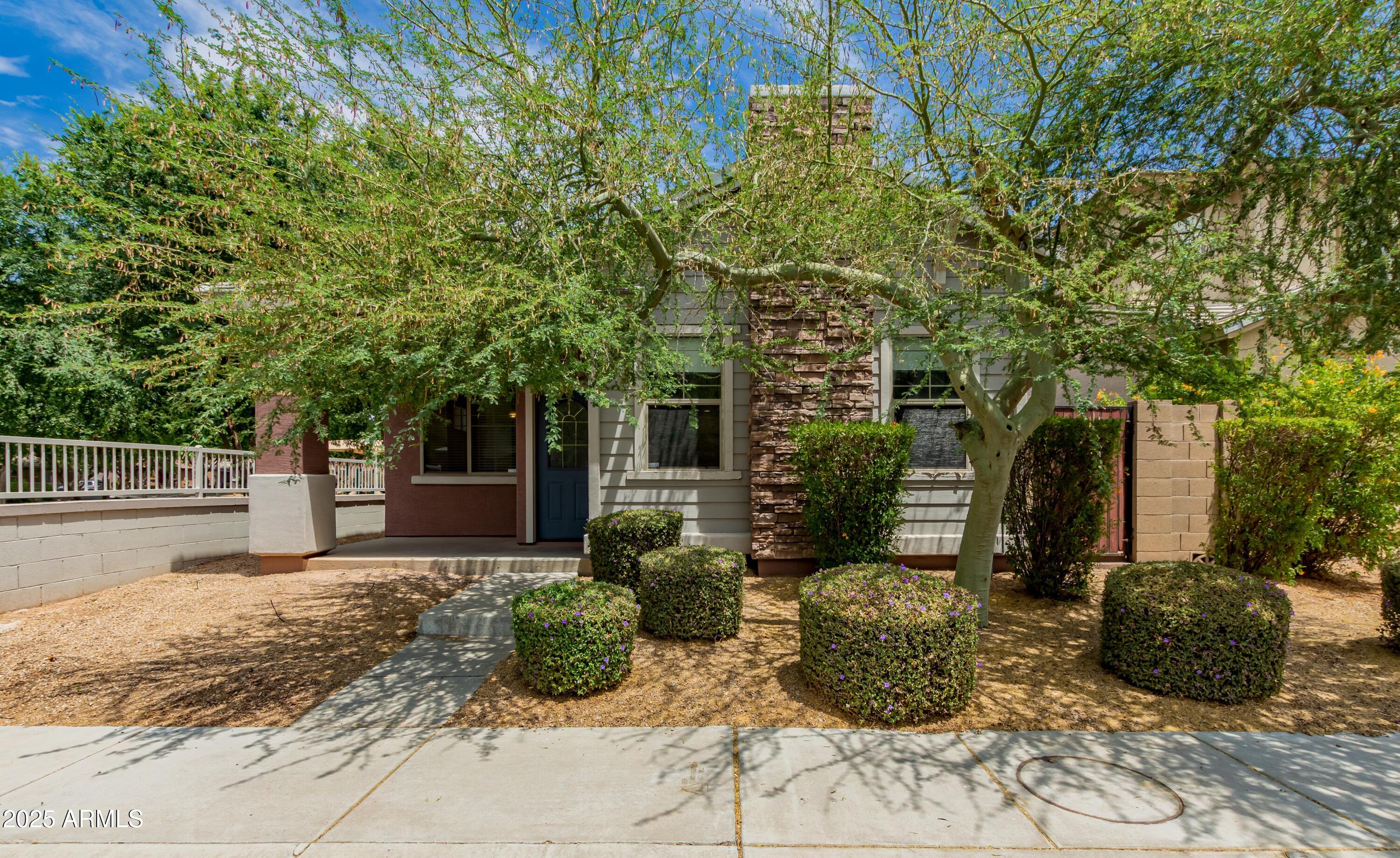 3756 E Kerry Lane