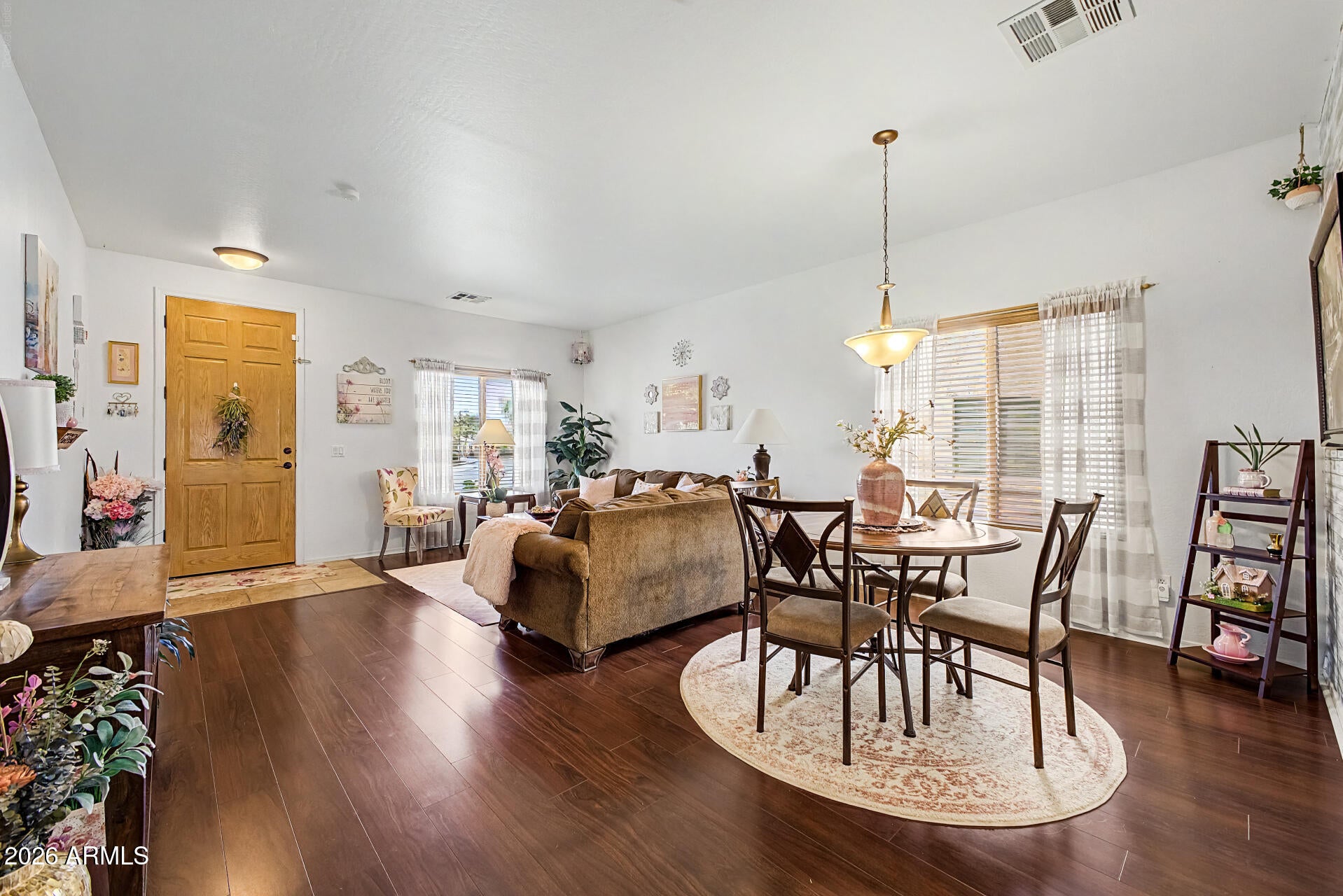 1309 E DAISY Way