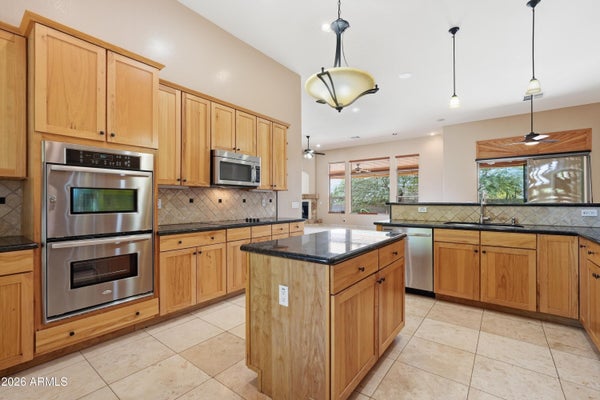 31 E DESERT HILLS DR, PHOENIX, AZ 85086 - Image 97d0b3b9b4fb1dd68b4e718526faac7c/2560353121