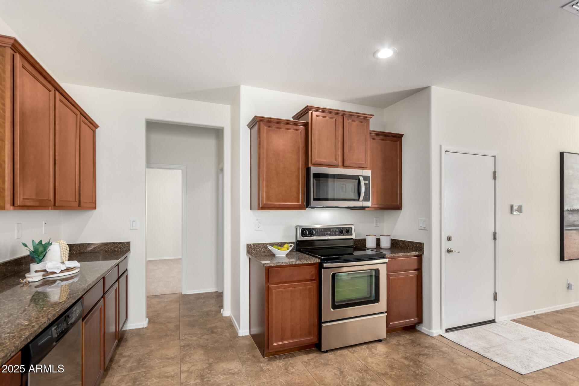 10850 W Avenida Del Rey --