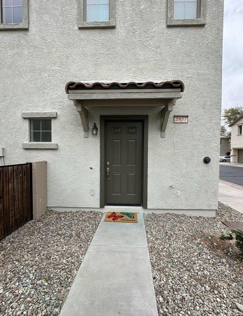 Photo of 2837 E Dunbar Drive, Phoenix, AZ 85042 (MLS # 7013840)