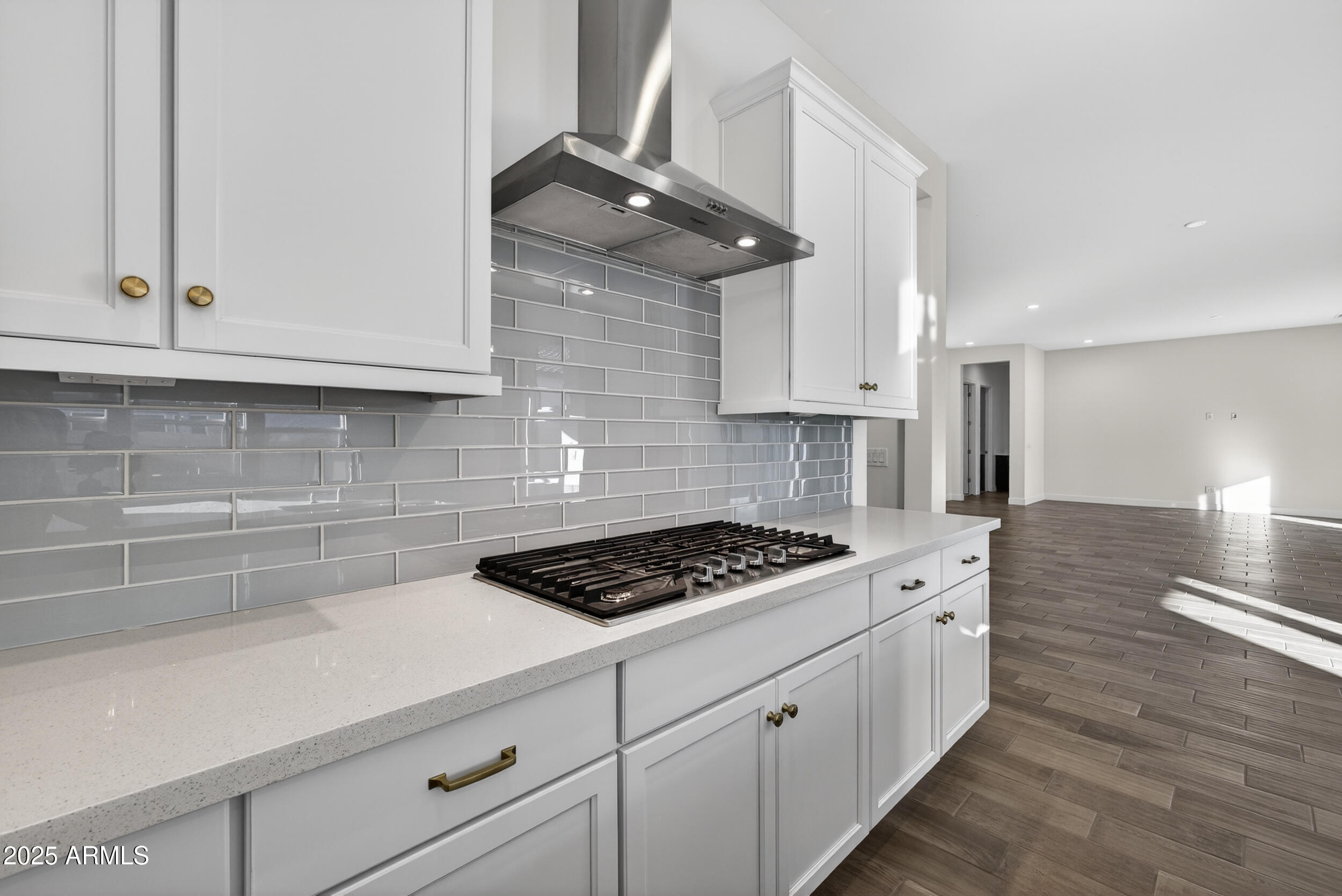 17233 W DARTMOUTH Street