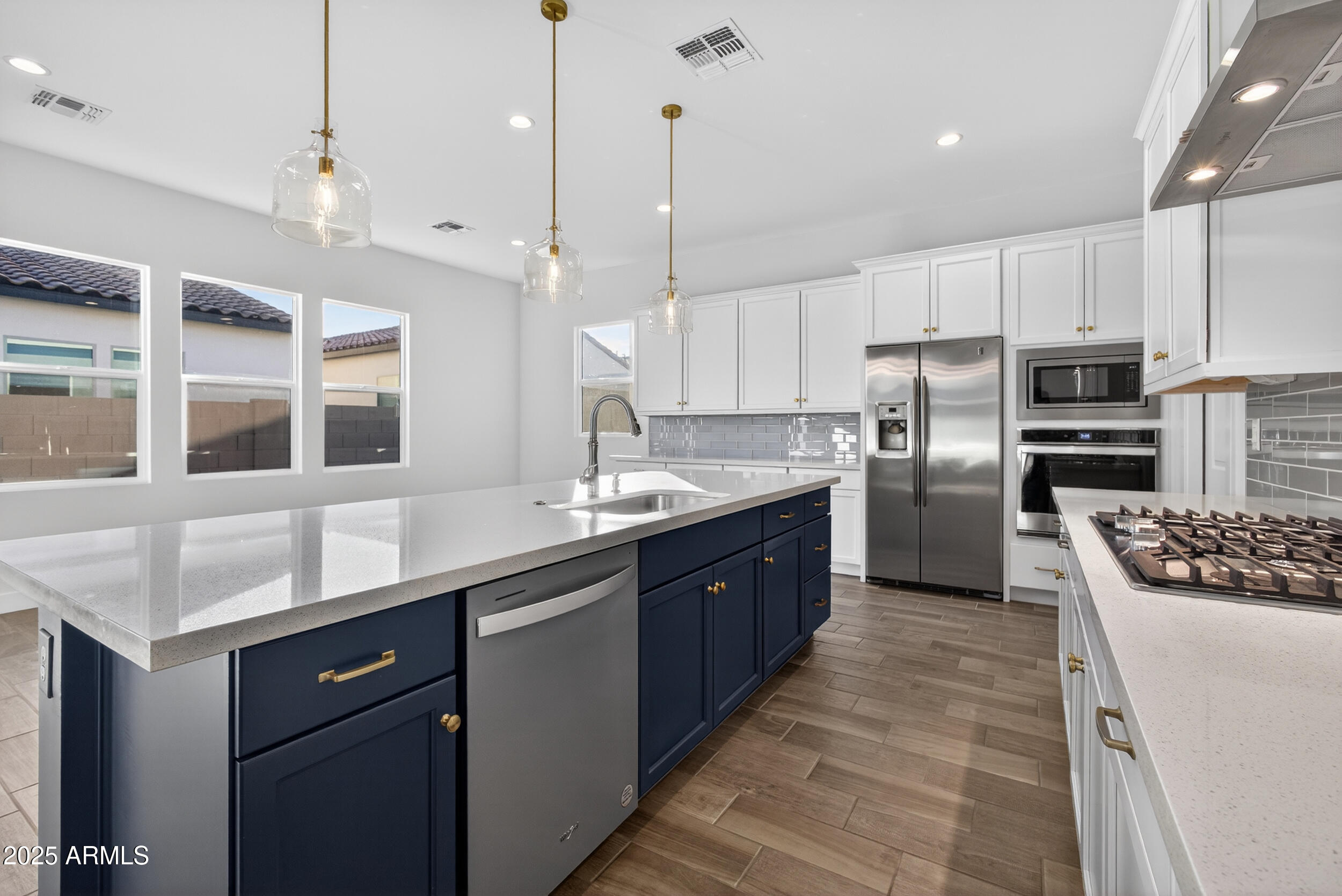 17233 W DARTMOUTH Street