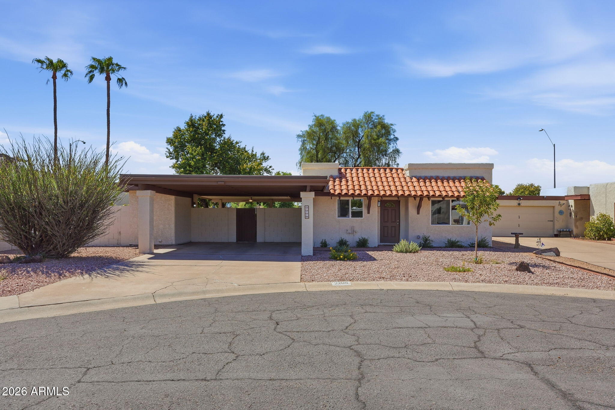 3209 W BECKER Lane