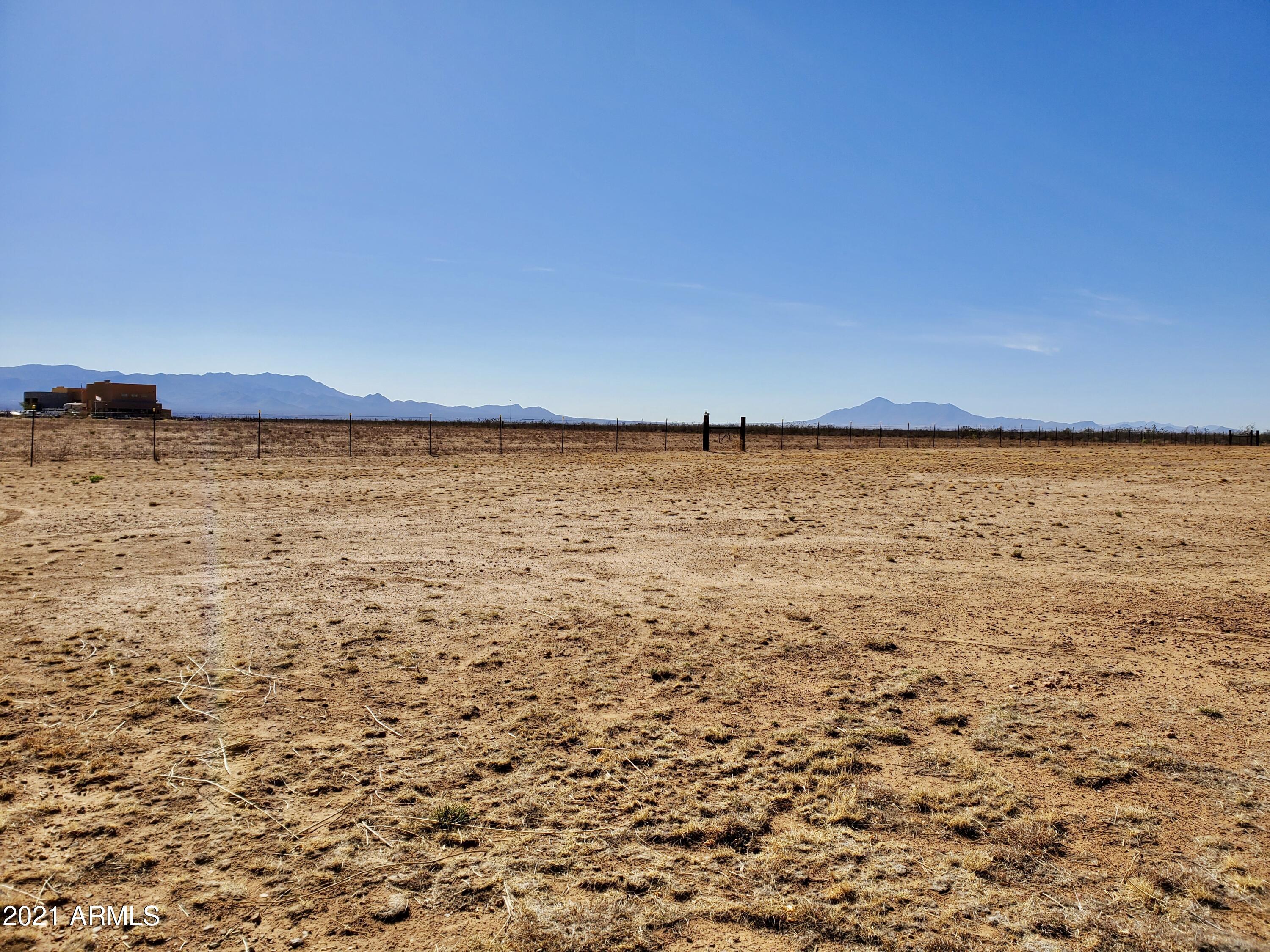 SIERRA BONITA RANCHES - Residential