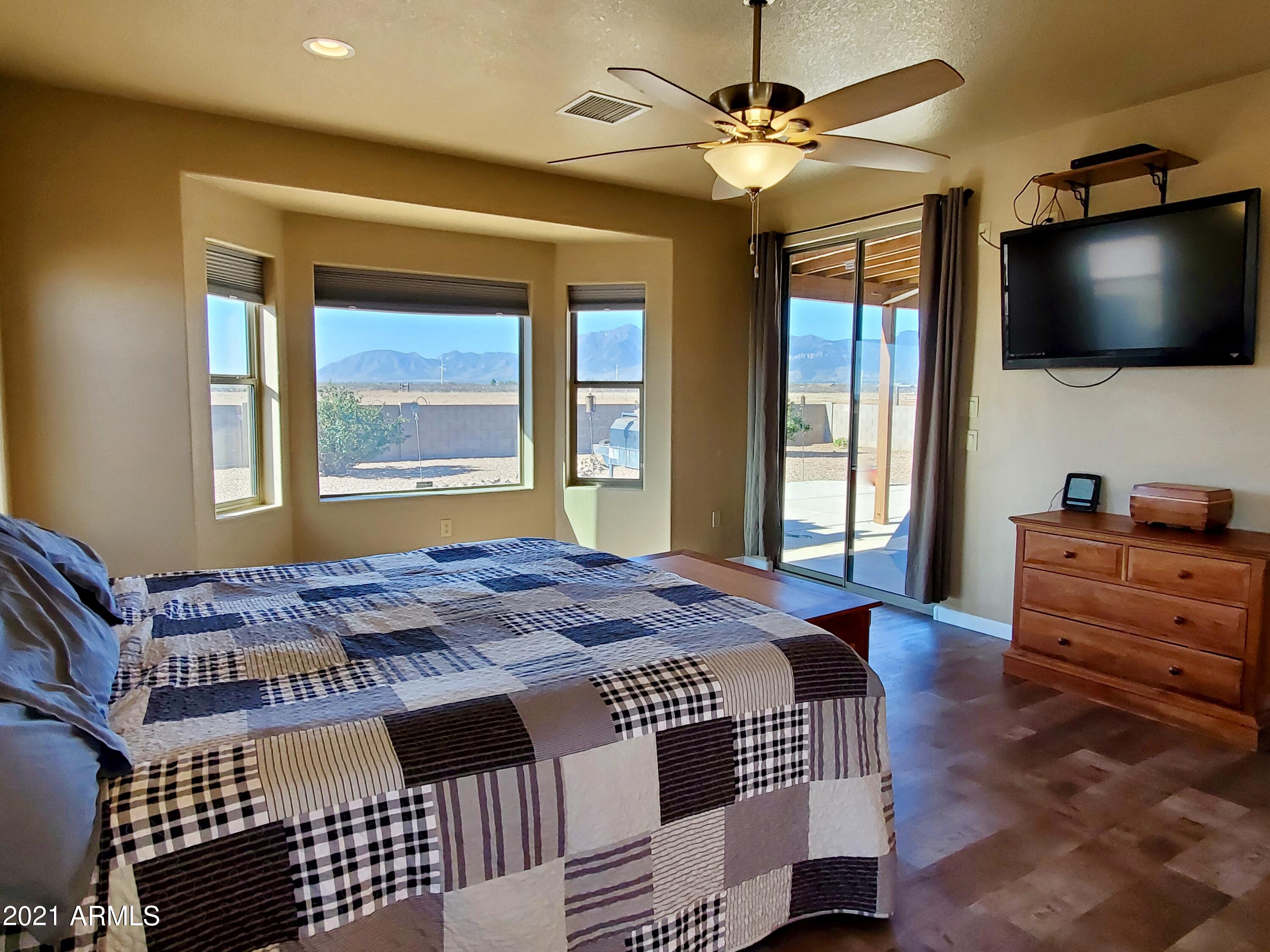 SIERRA BONITA RANCHES - Residential