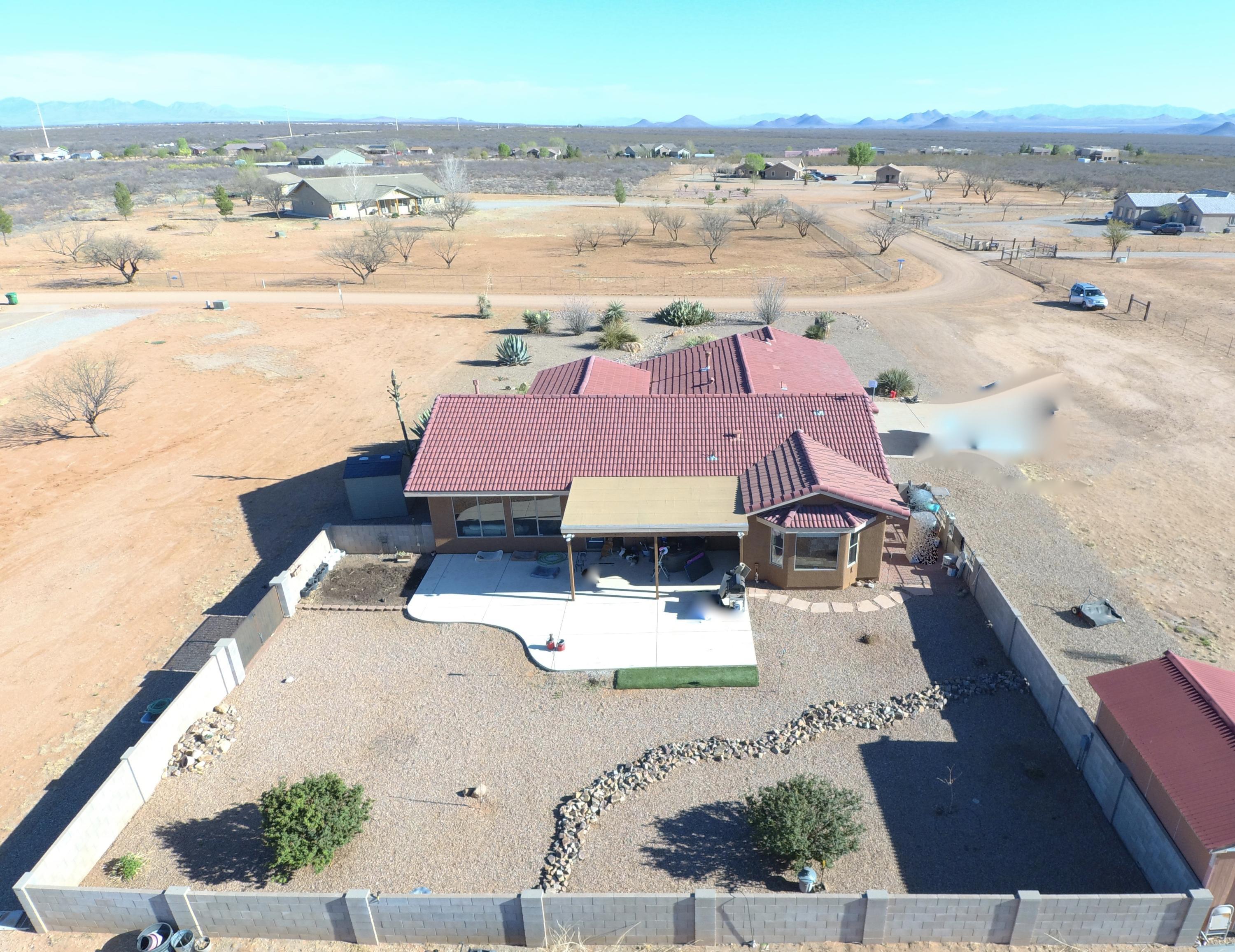 SIERRA BONITA RANCHES - Residential