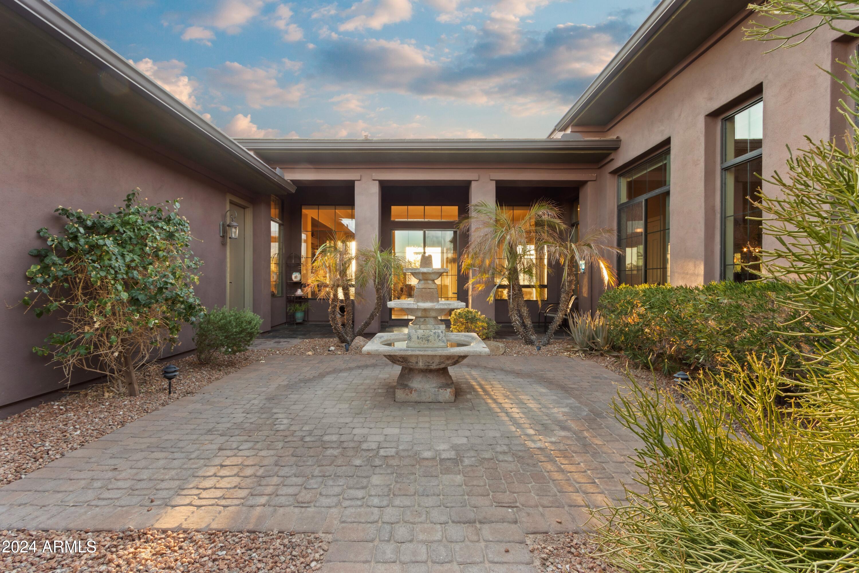2554 N Tambor --