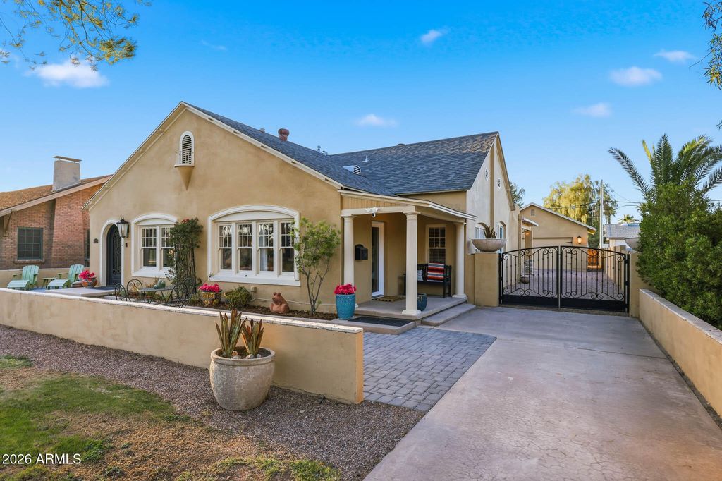 Photo of 126 W Palm Lane, Phoenix, AZ 85003 (MLS # 7016081)