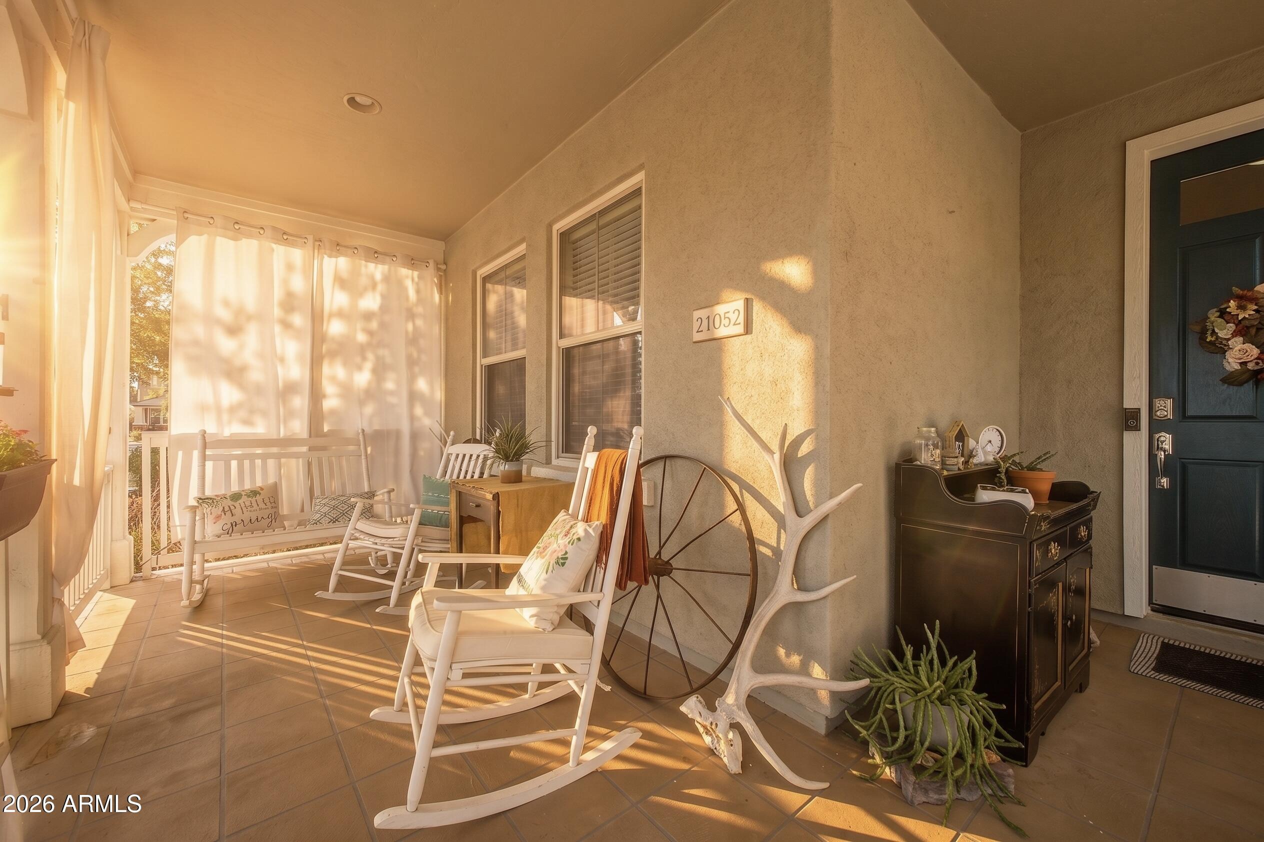 21052 W WHITE ROCK Road