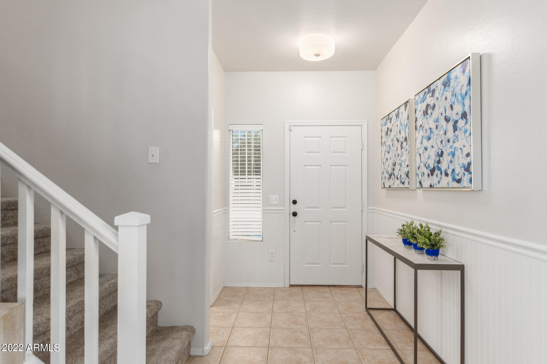 4324 E WINDSOR Court