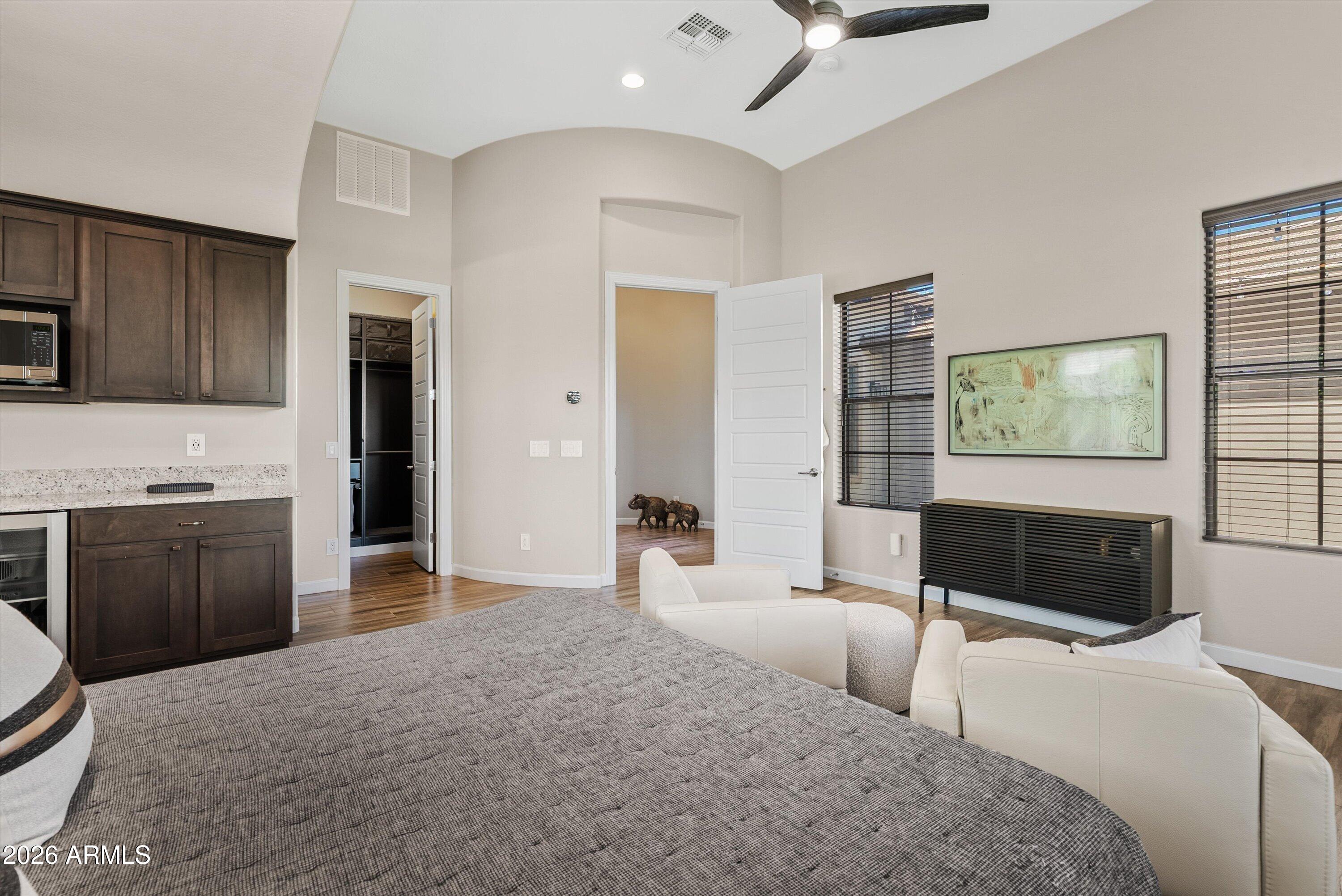 ESTATES AT 32ND STREET - Residential