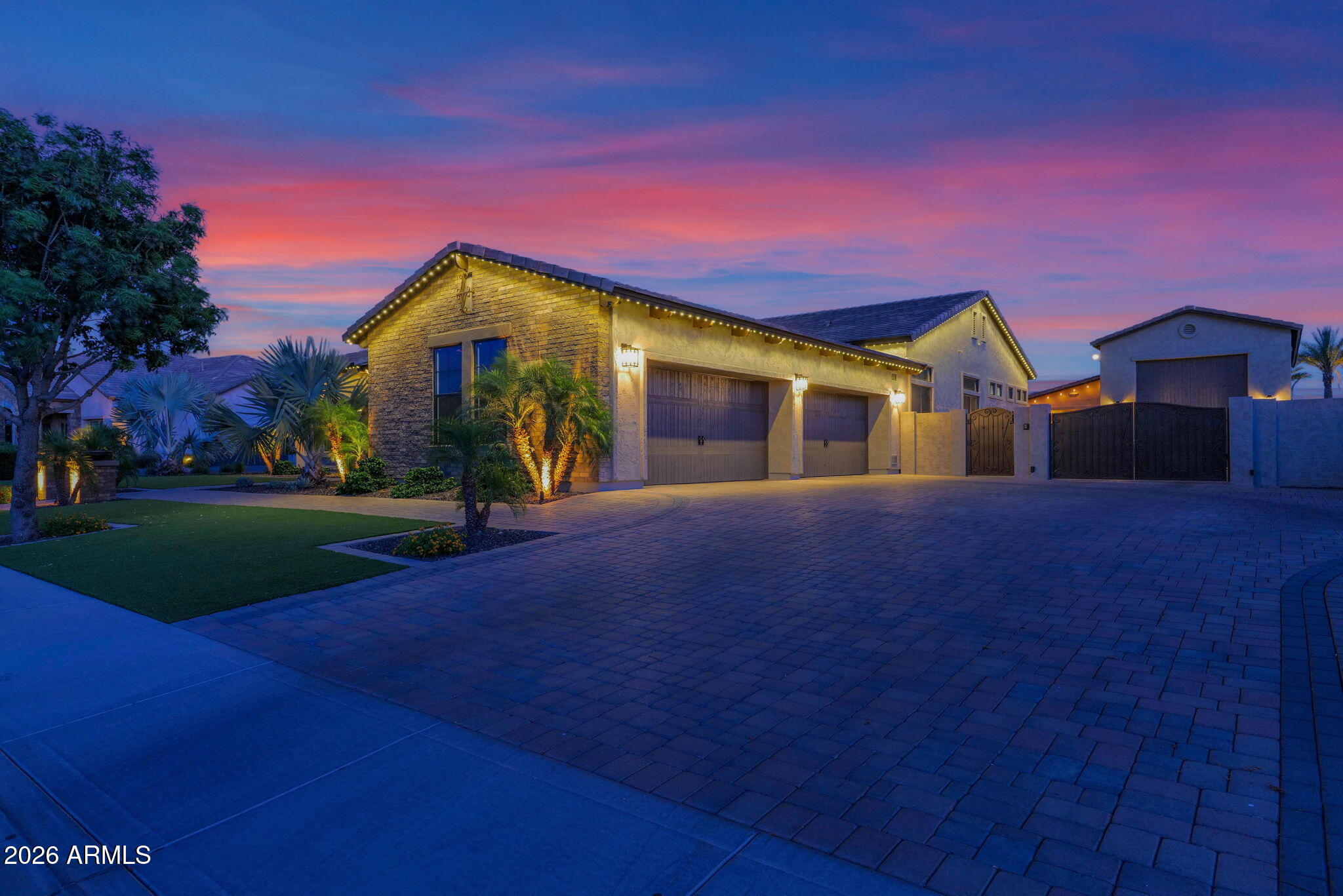 ESTATES AT 32ND STREET - Residential
