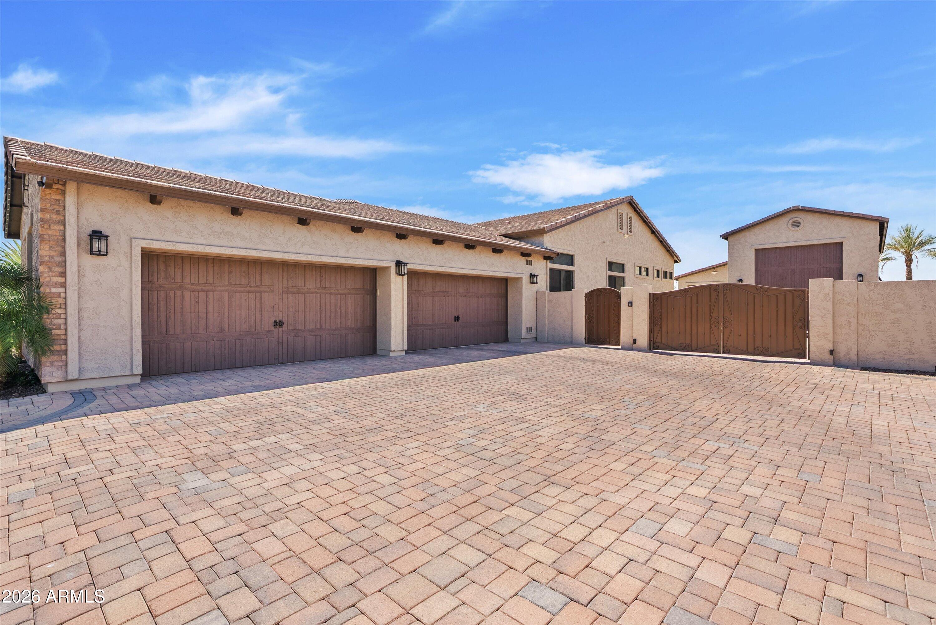 ESTATES AT 32ND STREET - Residential