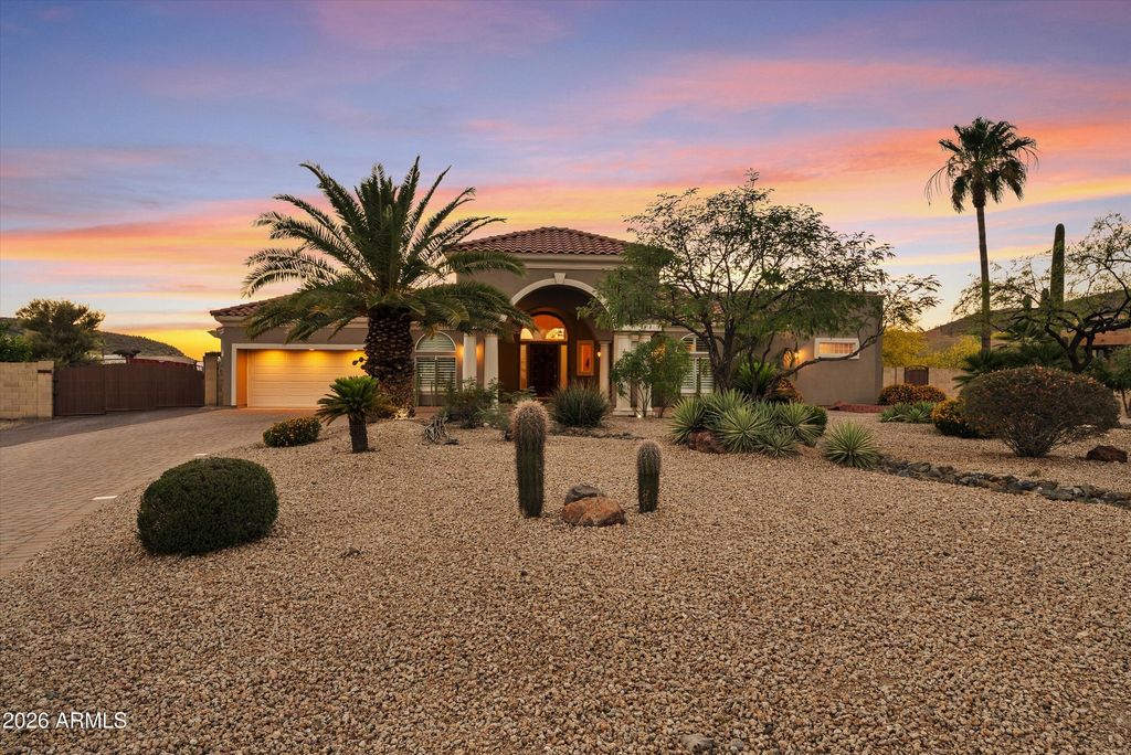 Photo of 36218 N 33rd Avenue, Phoenix, AZ 85086 (MLS # 7032900)