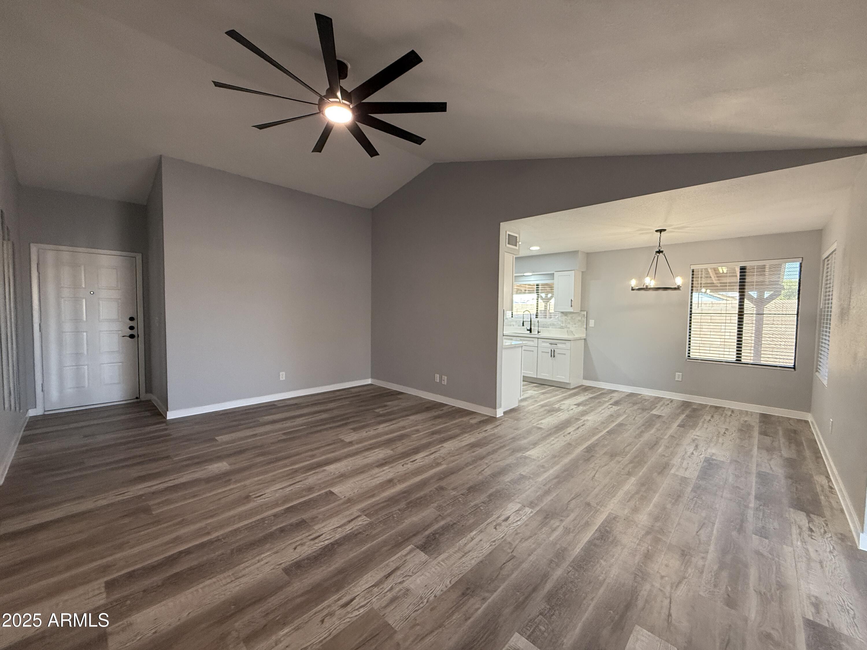 7044 W CAMERON Drive