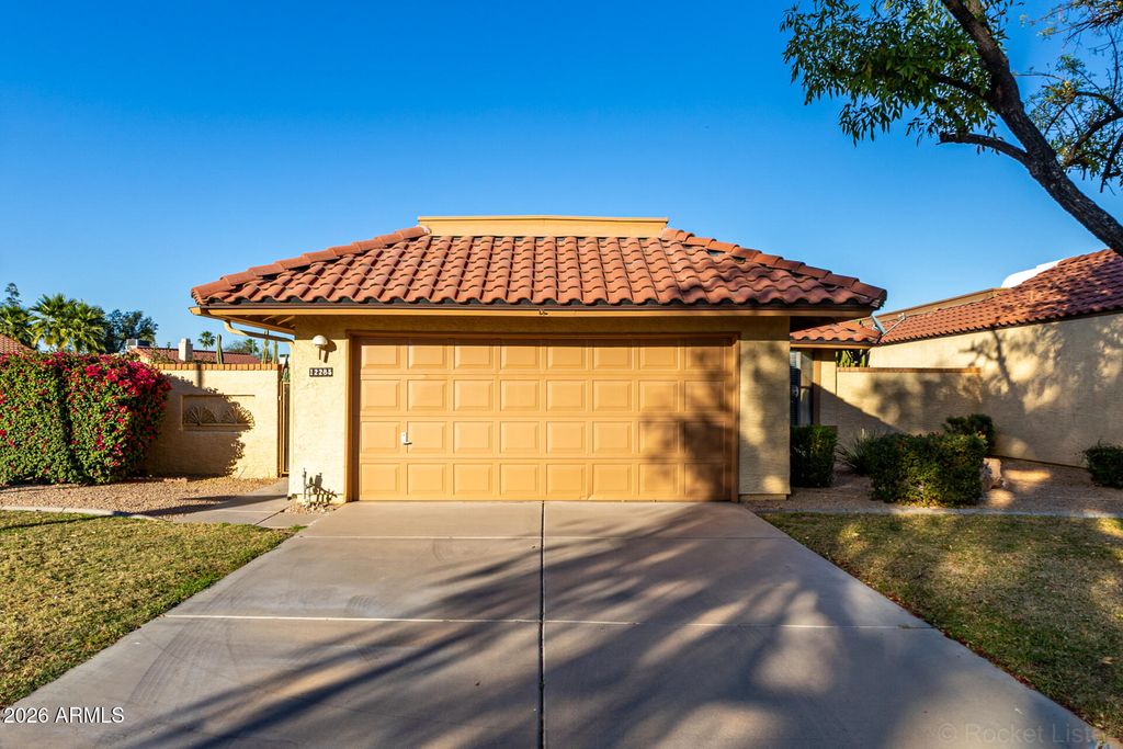 Photo of 12285 S Shoshoni Drive S, Phoenix, AZ 85044 (MLS # 7001894)