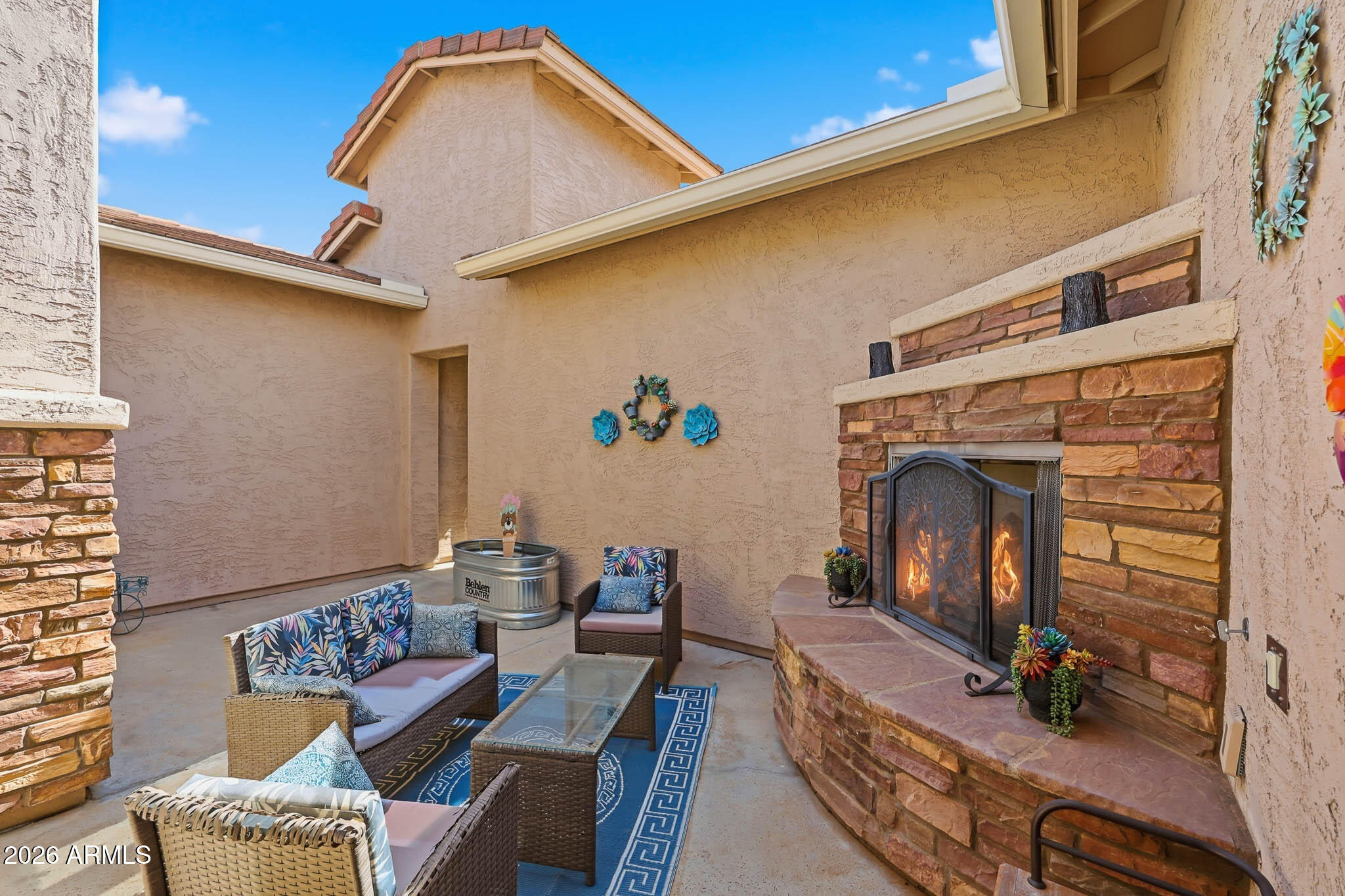 18932 W WINDSOR Boulevard