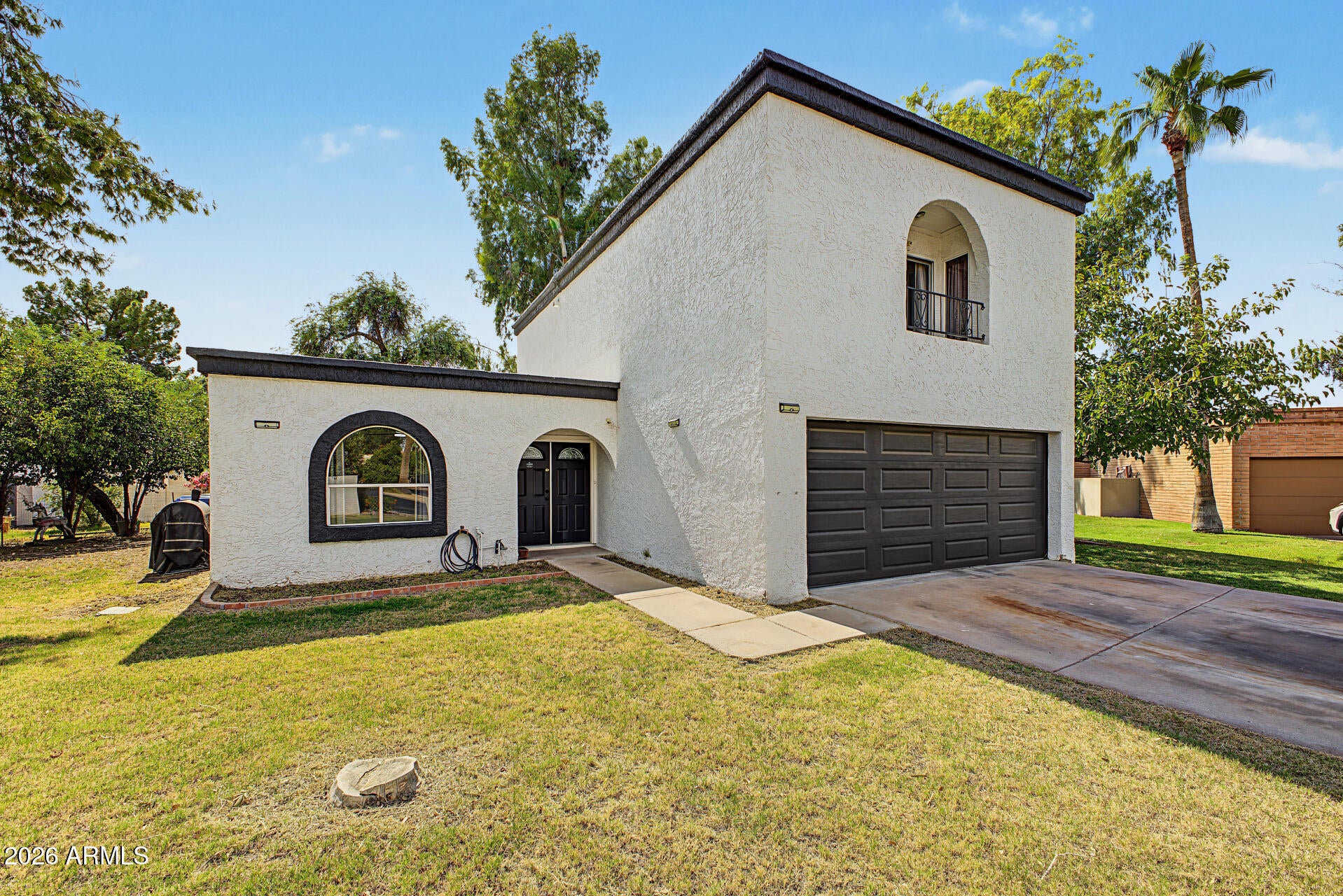 658 W PORT AU PRINCE Lane