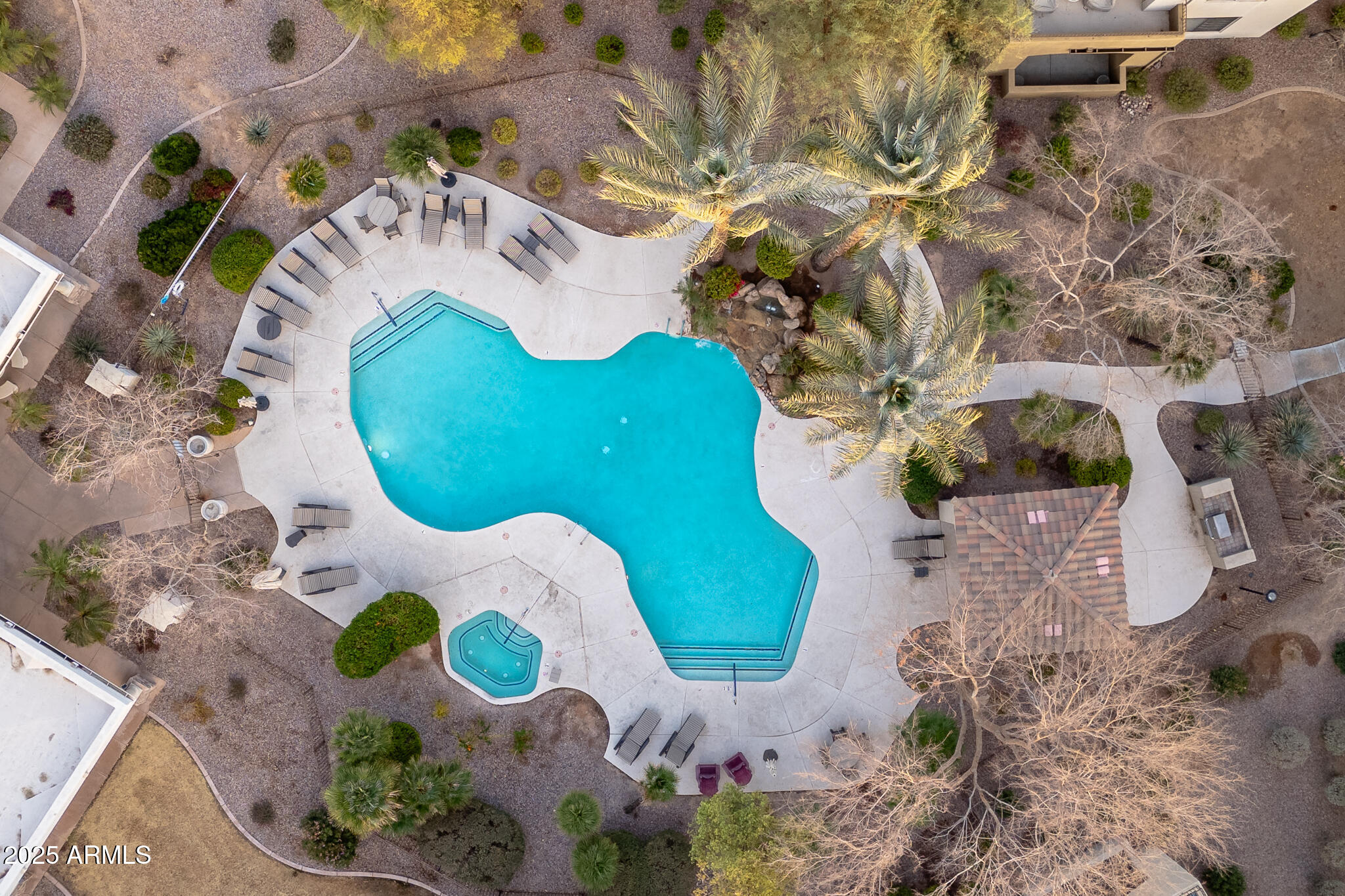 Phoenix, Arizona 85042, United States, 2 Bedrooms Bedrooms, ,2 BathroomsBathrooms,Residential,Pending,1521