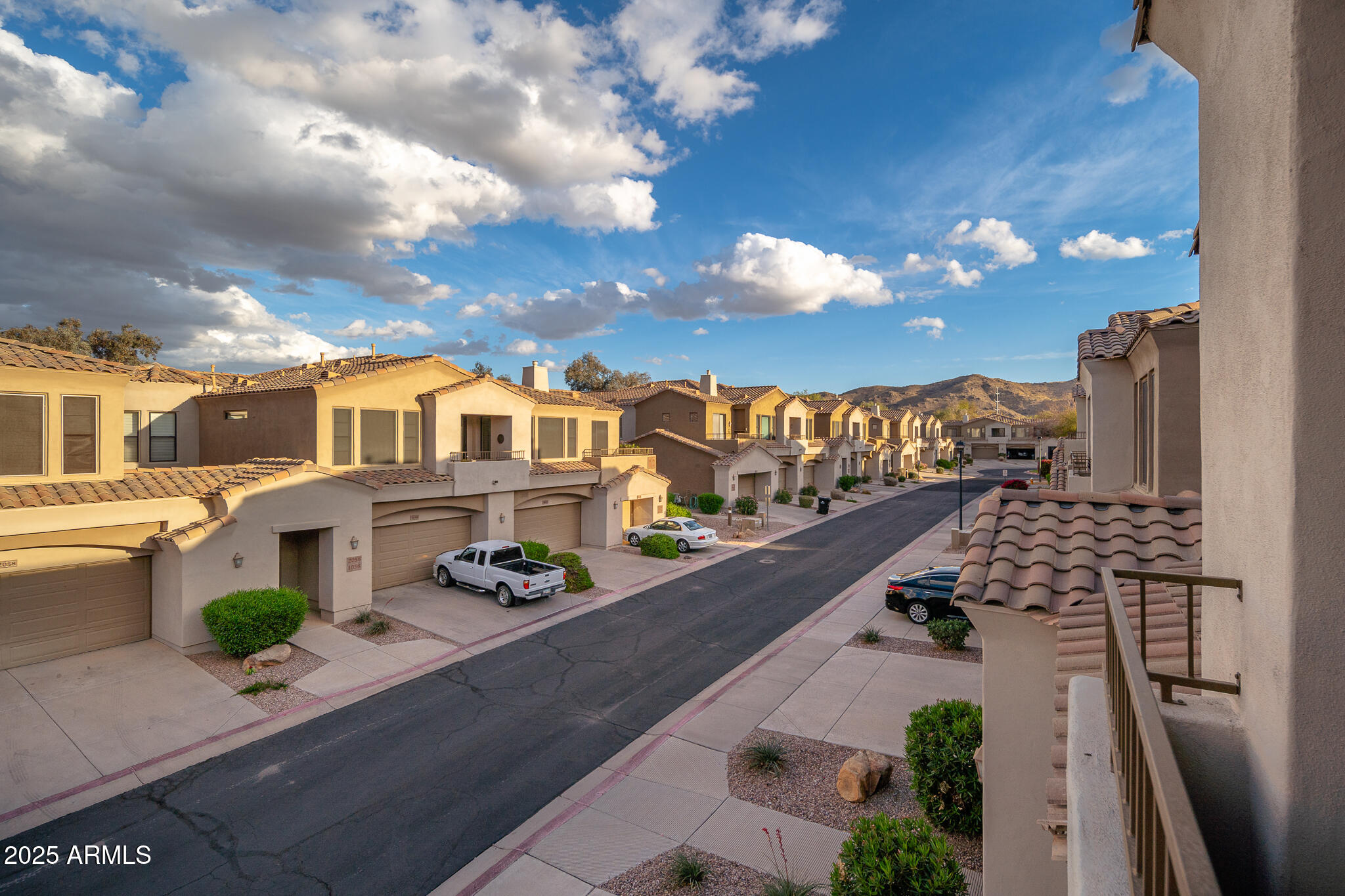 Phoenix, Arizona 85042, United States, 2 Bedrooms Bedrooms, ,2 BathroomsBathrooms,Residential,Pending,1521