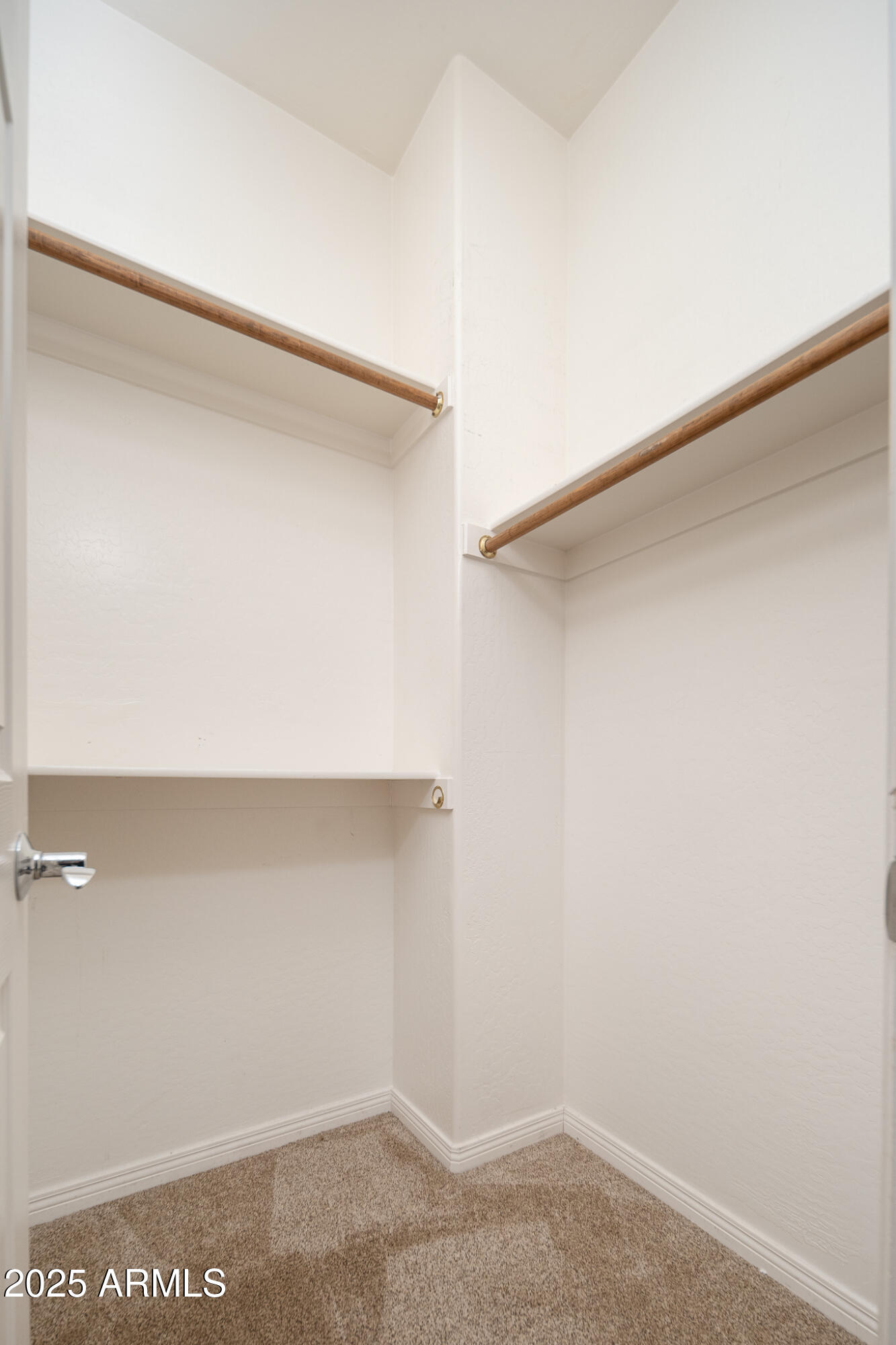 Phoenix, Arizona 85042, United States, 2 Bedrooms Bedrooms, ,2 BathroomsBathrooms,Residential,Pending,1521