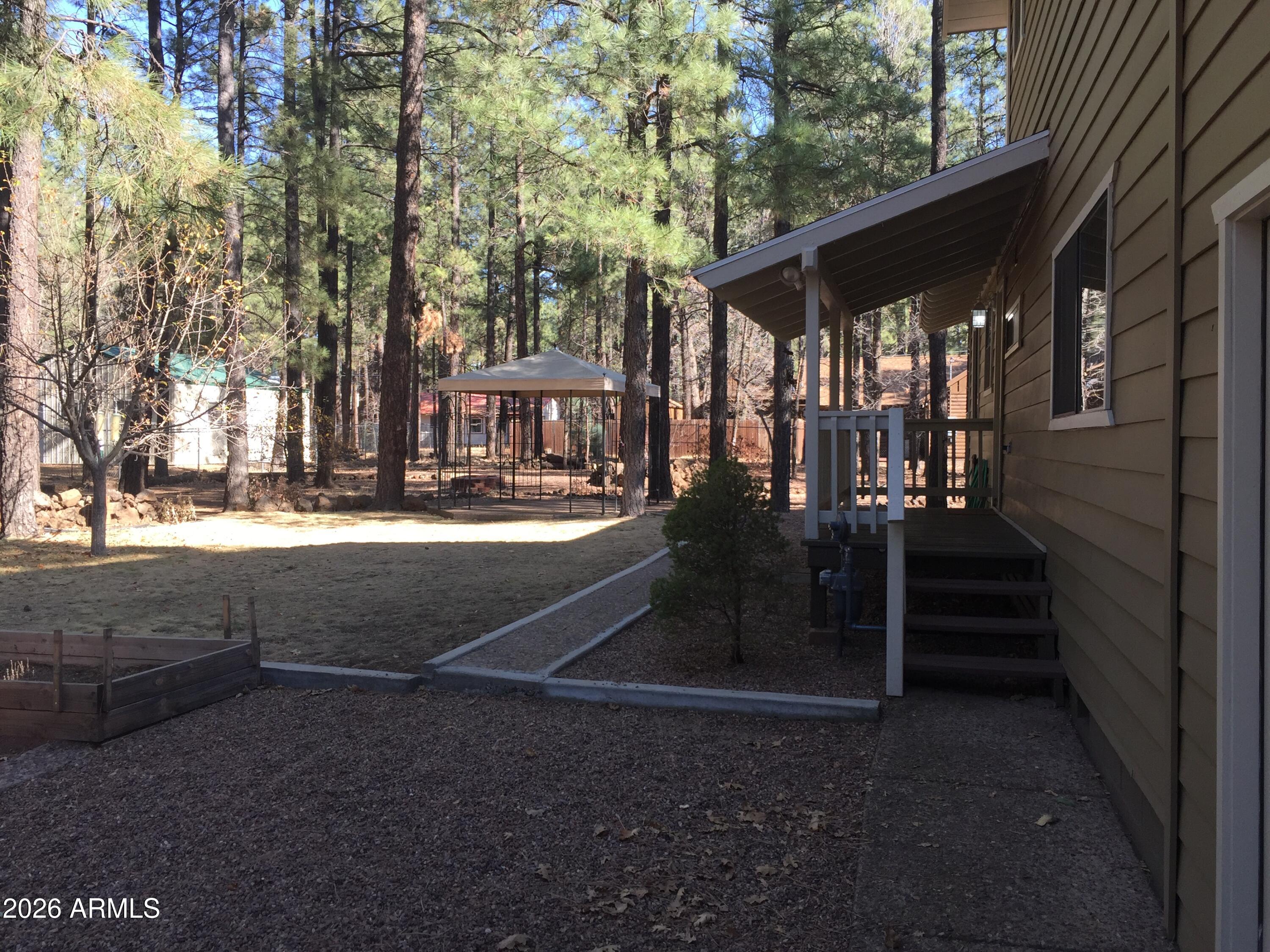 696 E Woodland Lake Road