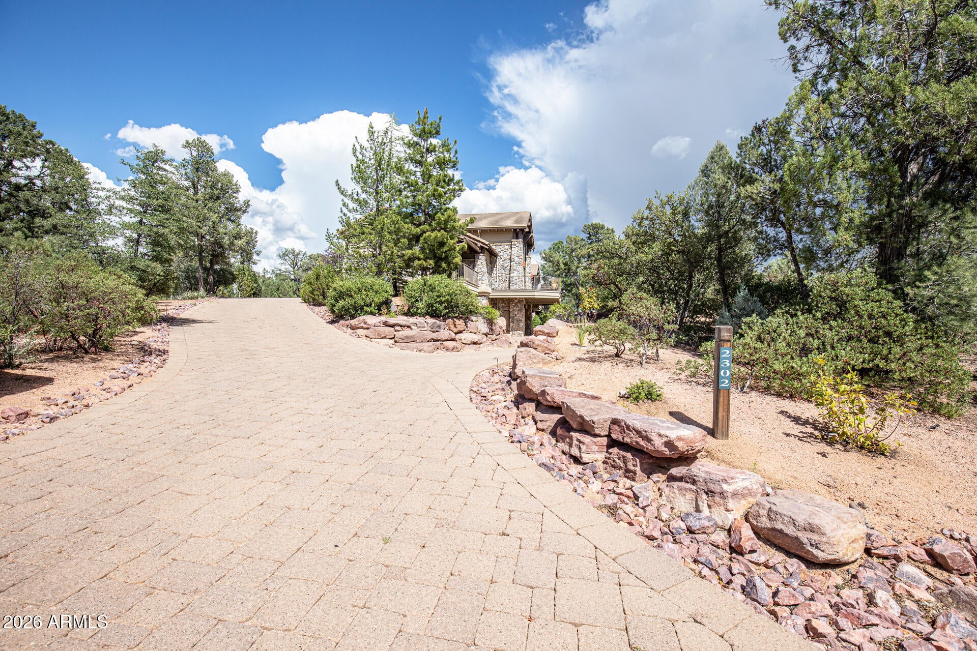 2302 E RIM CLUB Drive