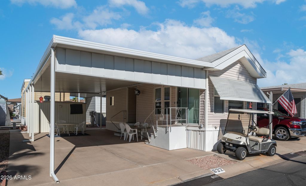 Photo of 632 Hawks Eye Drive #632, Apache Junction, AZ 85119 (MLS # 6966948)