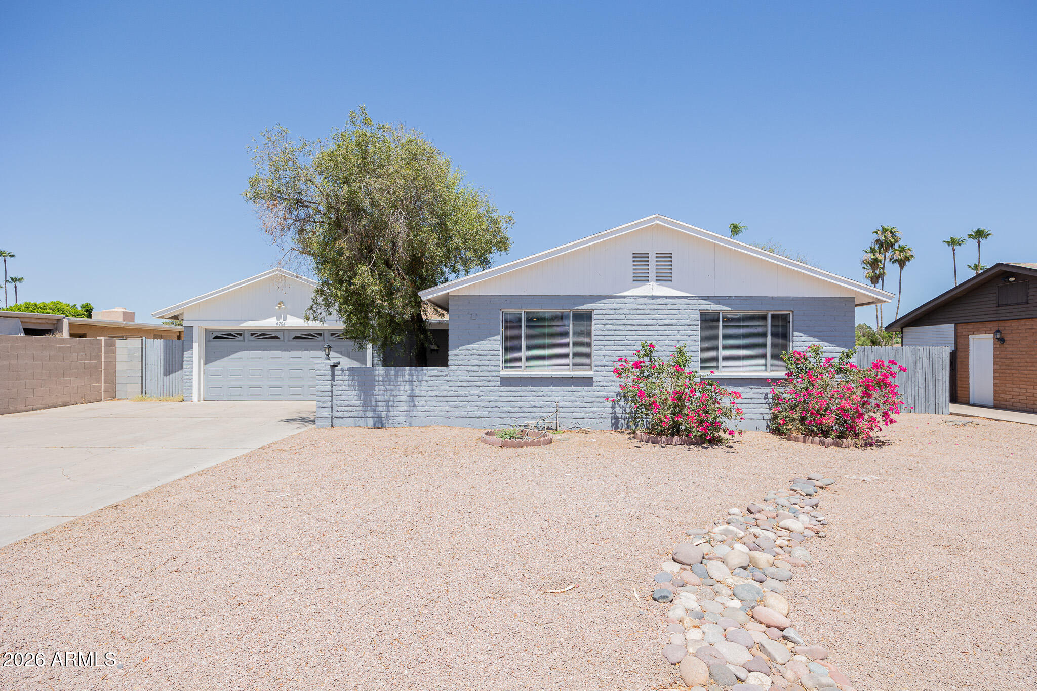 4704 S LA ROSA Drive