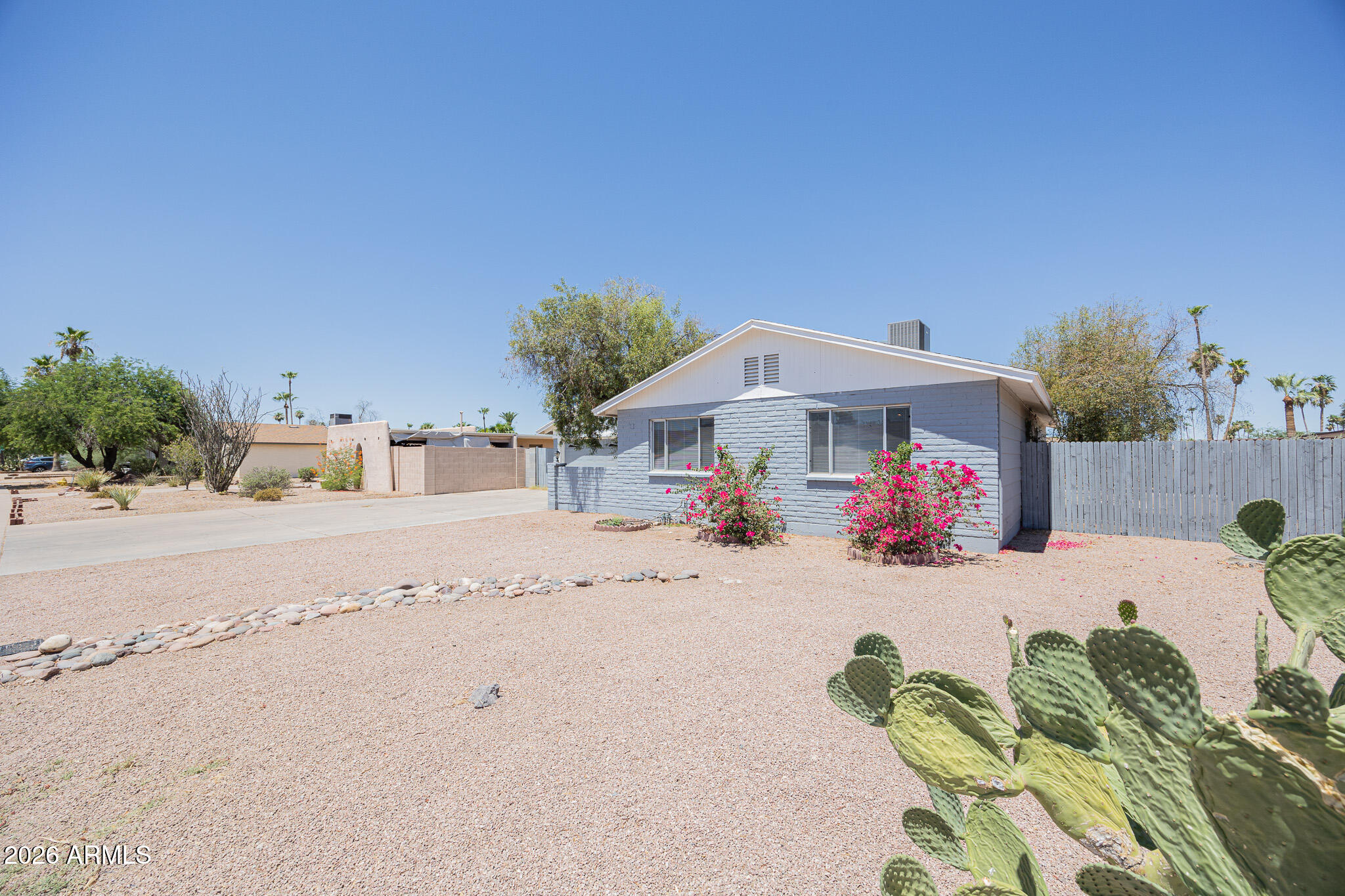 4704 S LA ROSA Drive