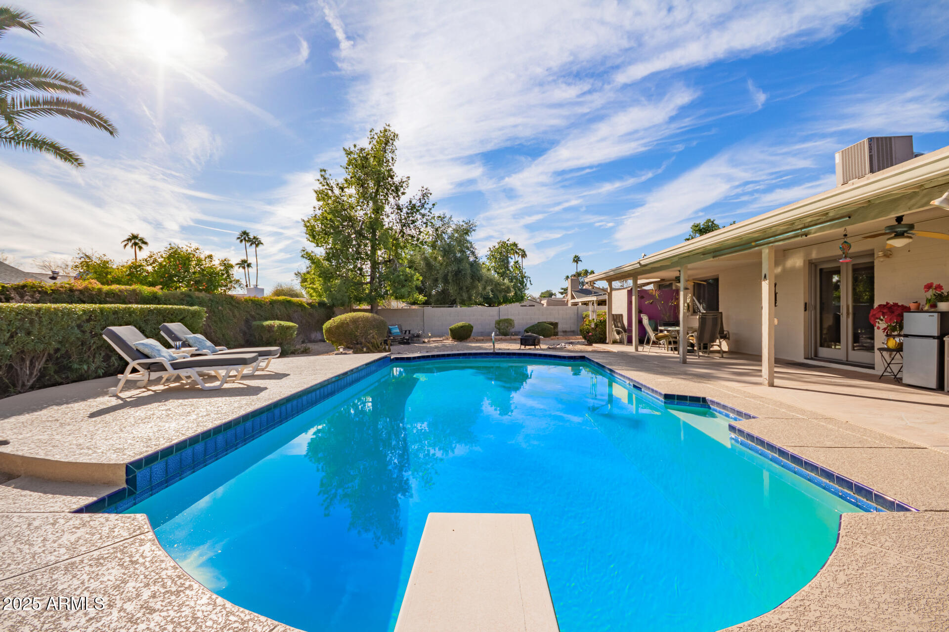 4409 E GELDING Drive