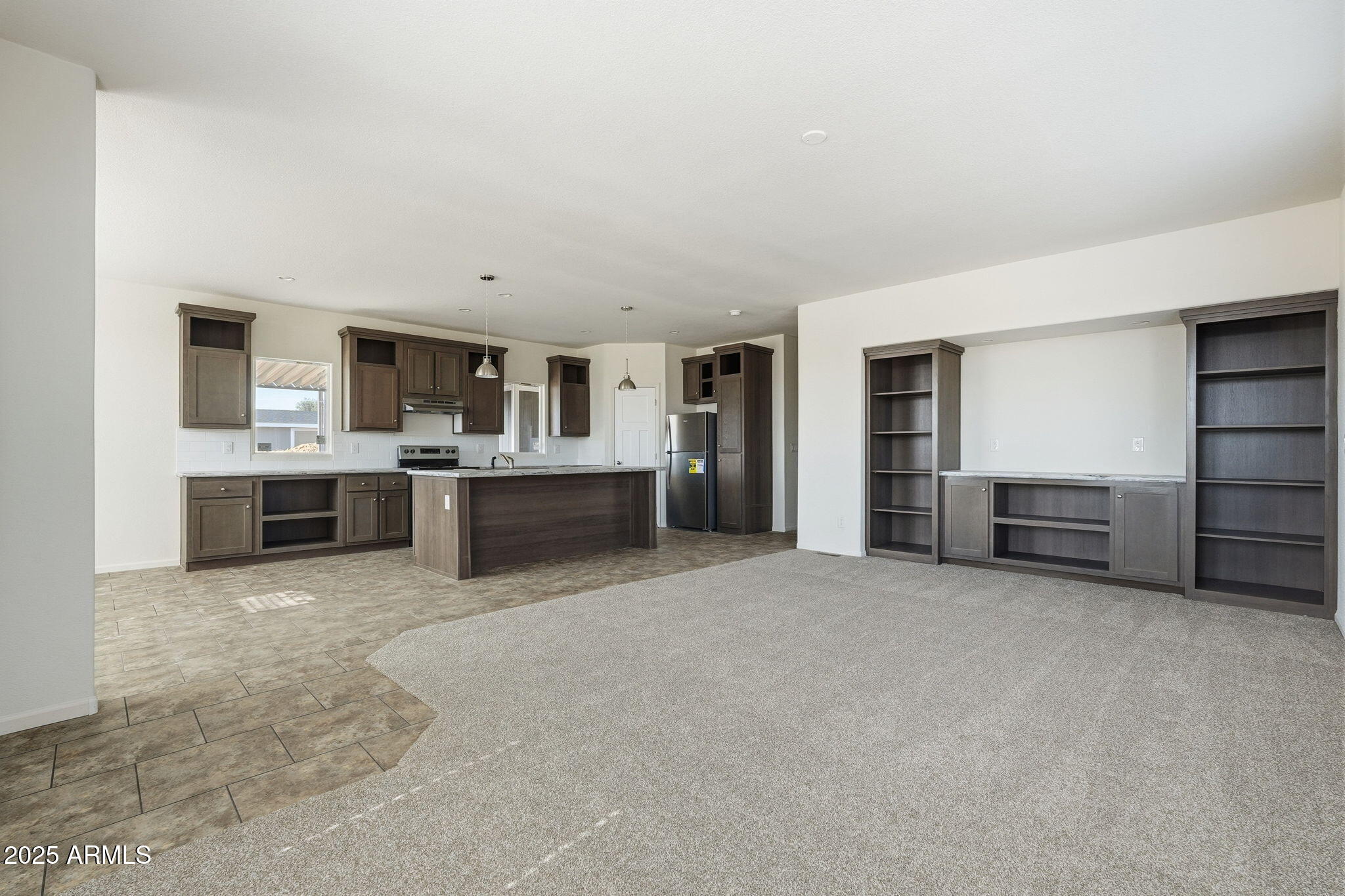 312 E O'Neil Drive 116