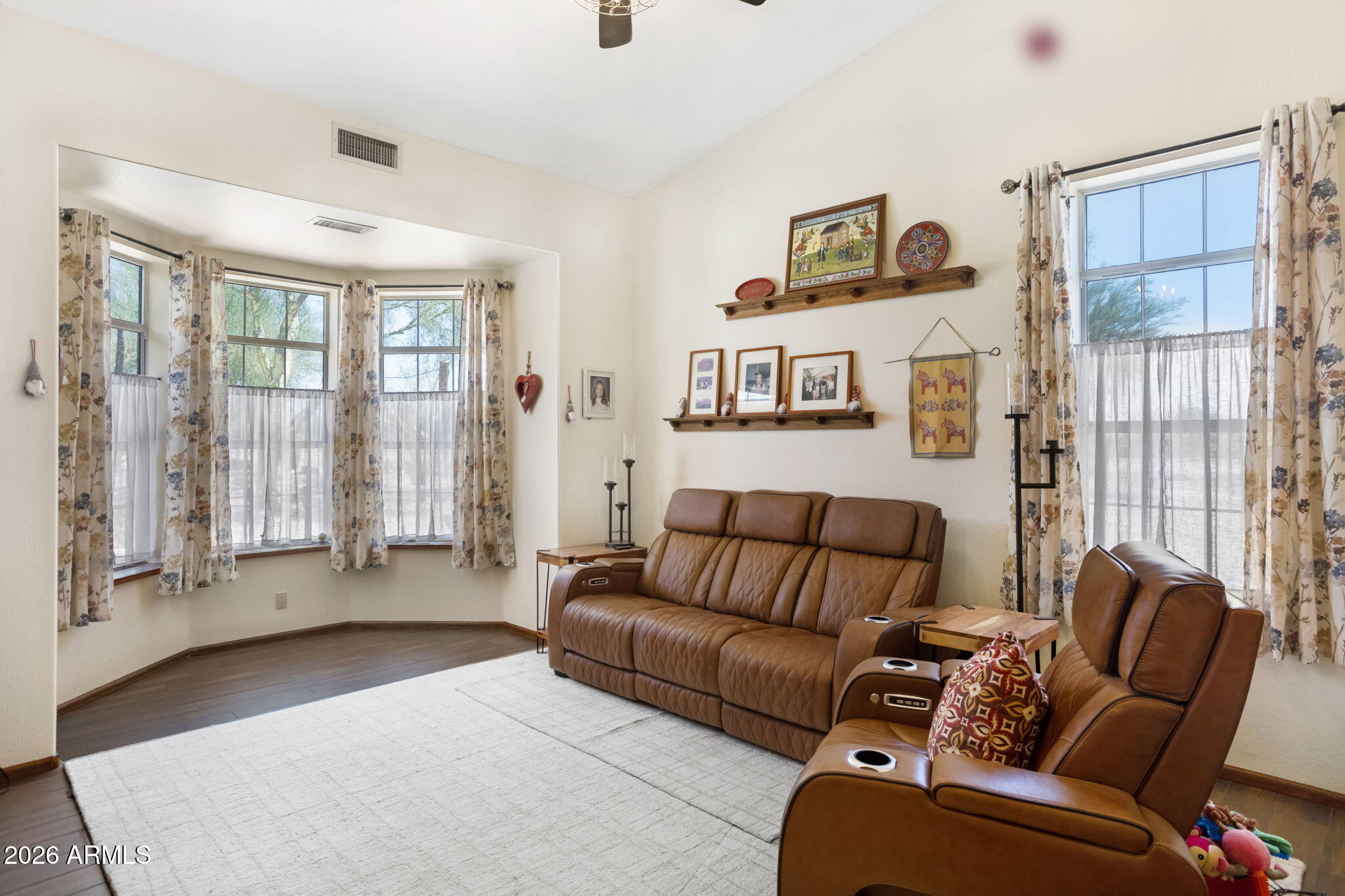 15679 W DUANE Lane