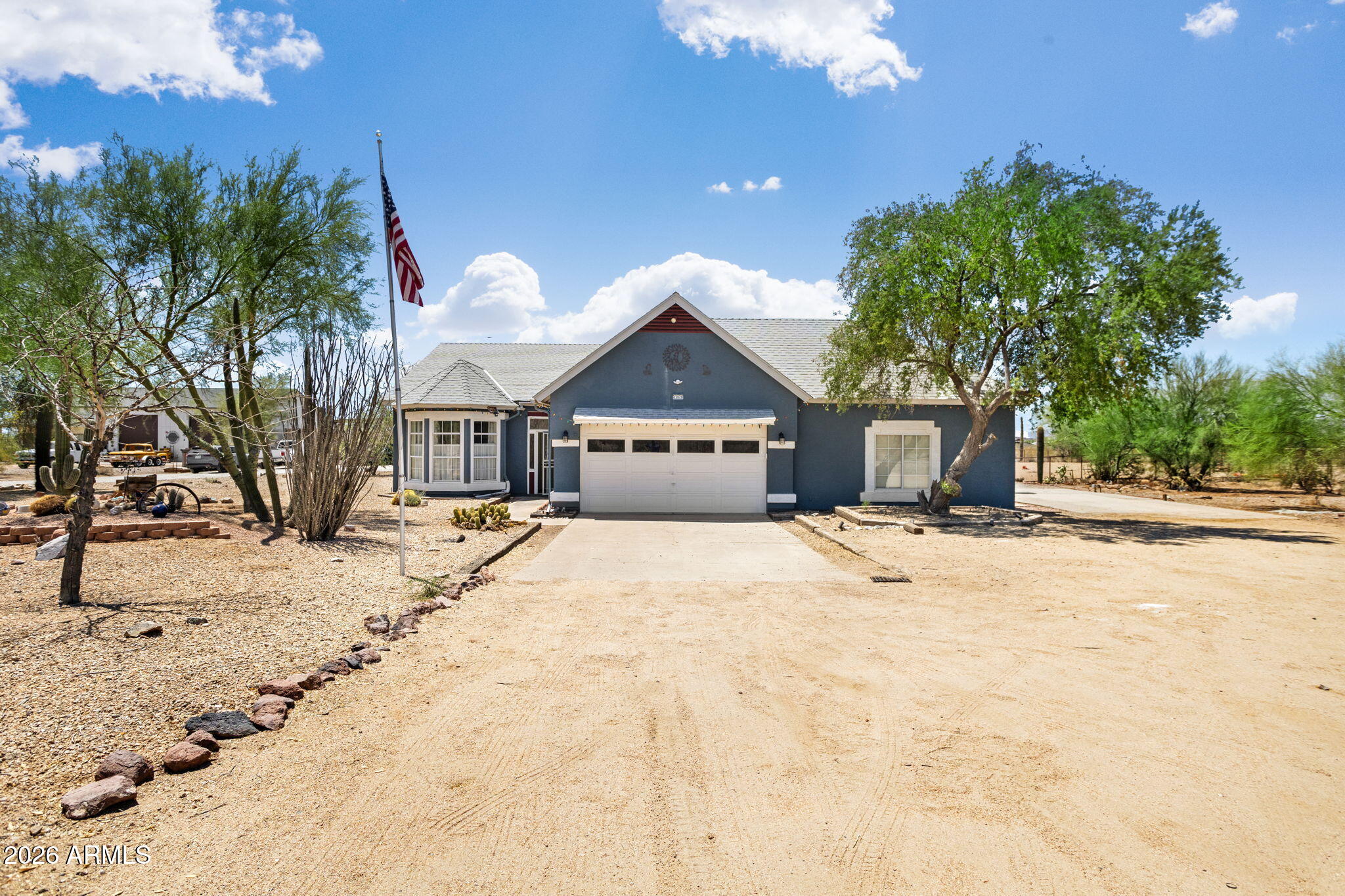 15679 W DUANE Lane