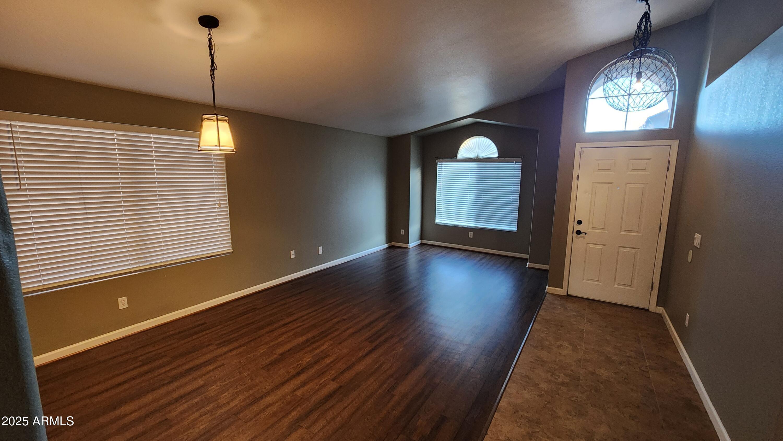 4830 W SHANNON Court